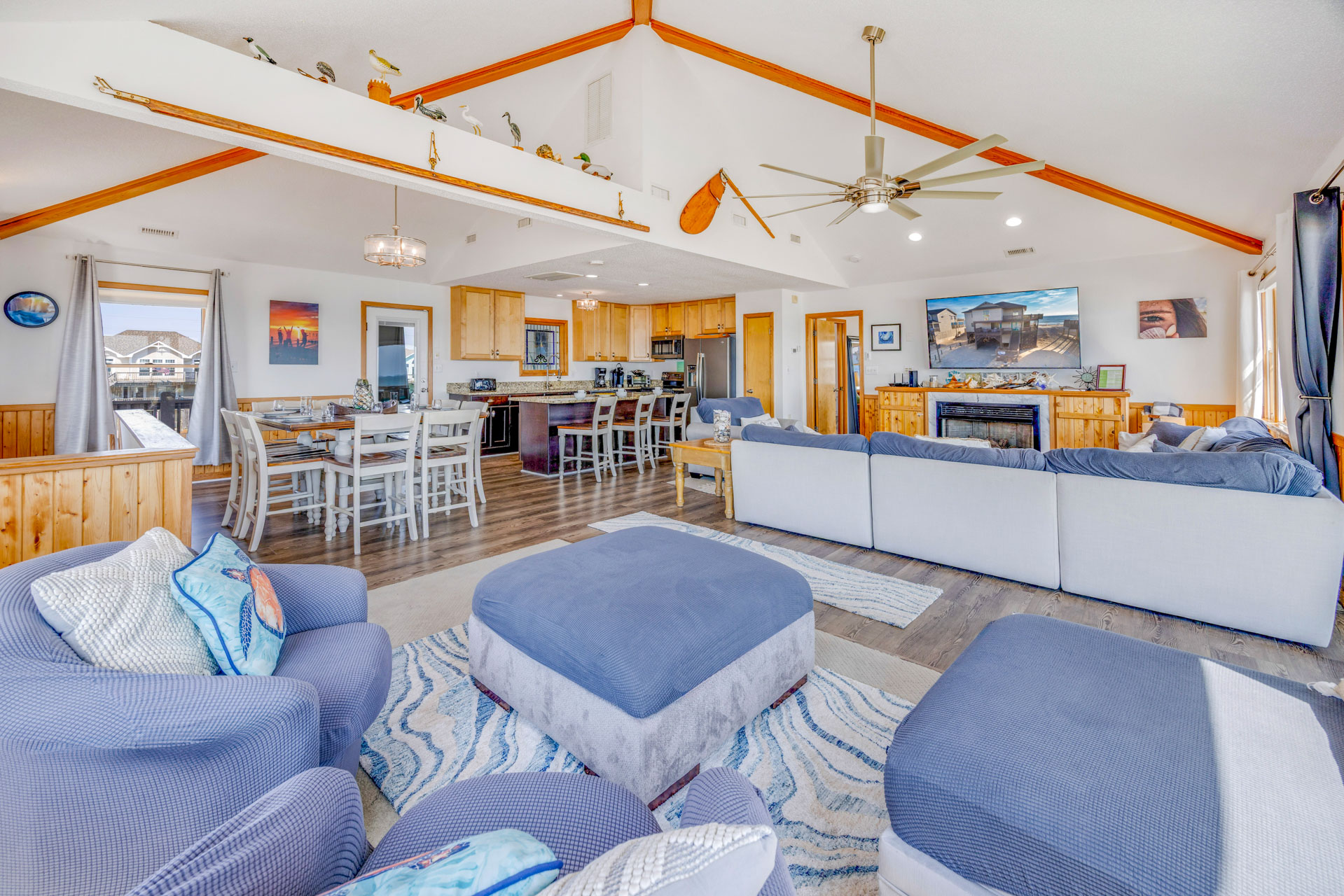 Surf Or Sound Realty 637 Dream Come True II Great Room 7