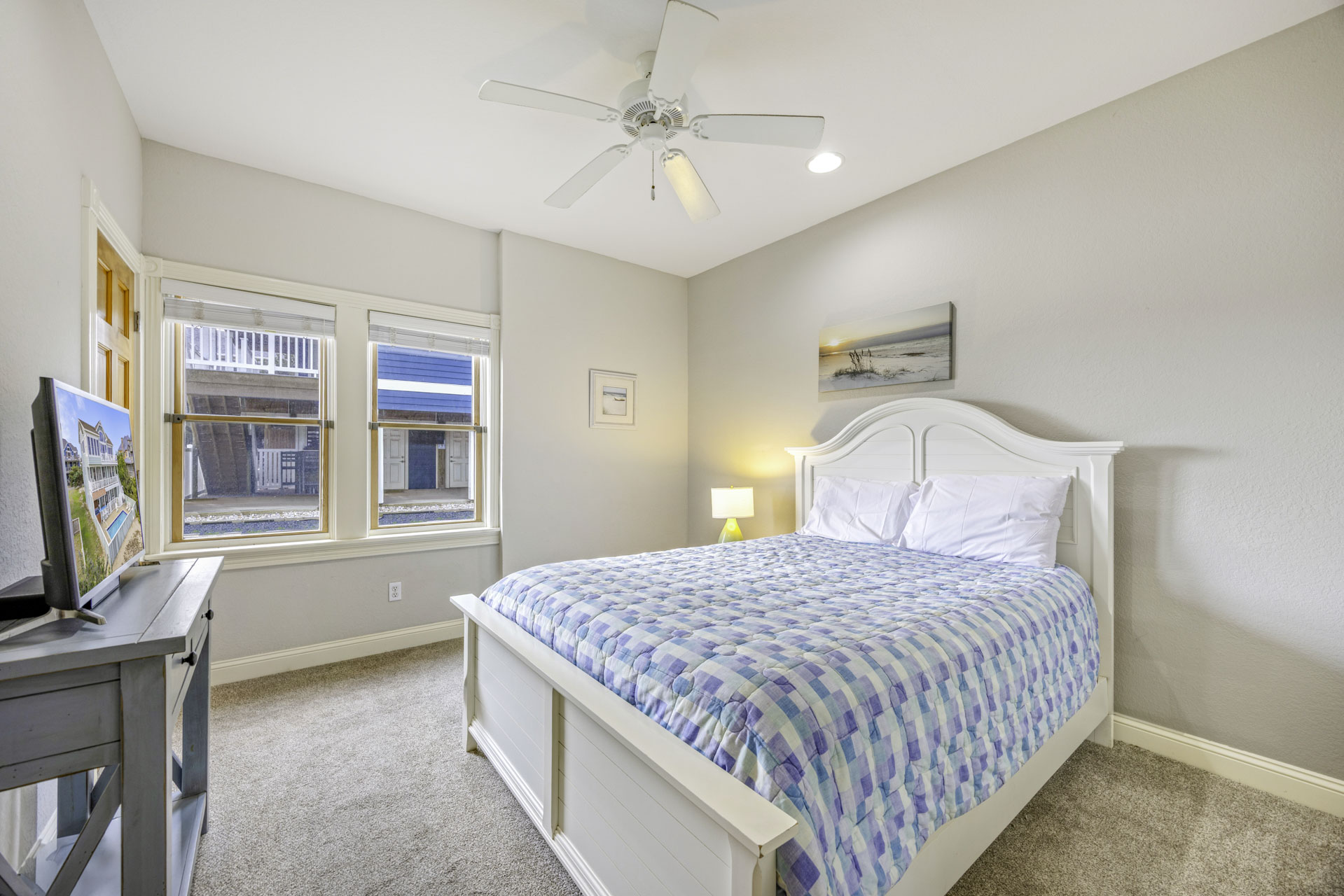 Surf Or Sound Realty 829 The HI Life Bedroom 6 1