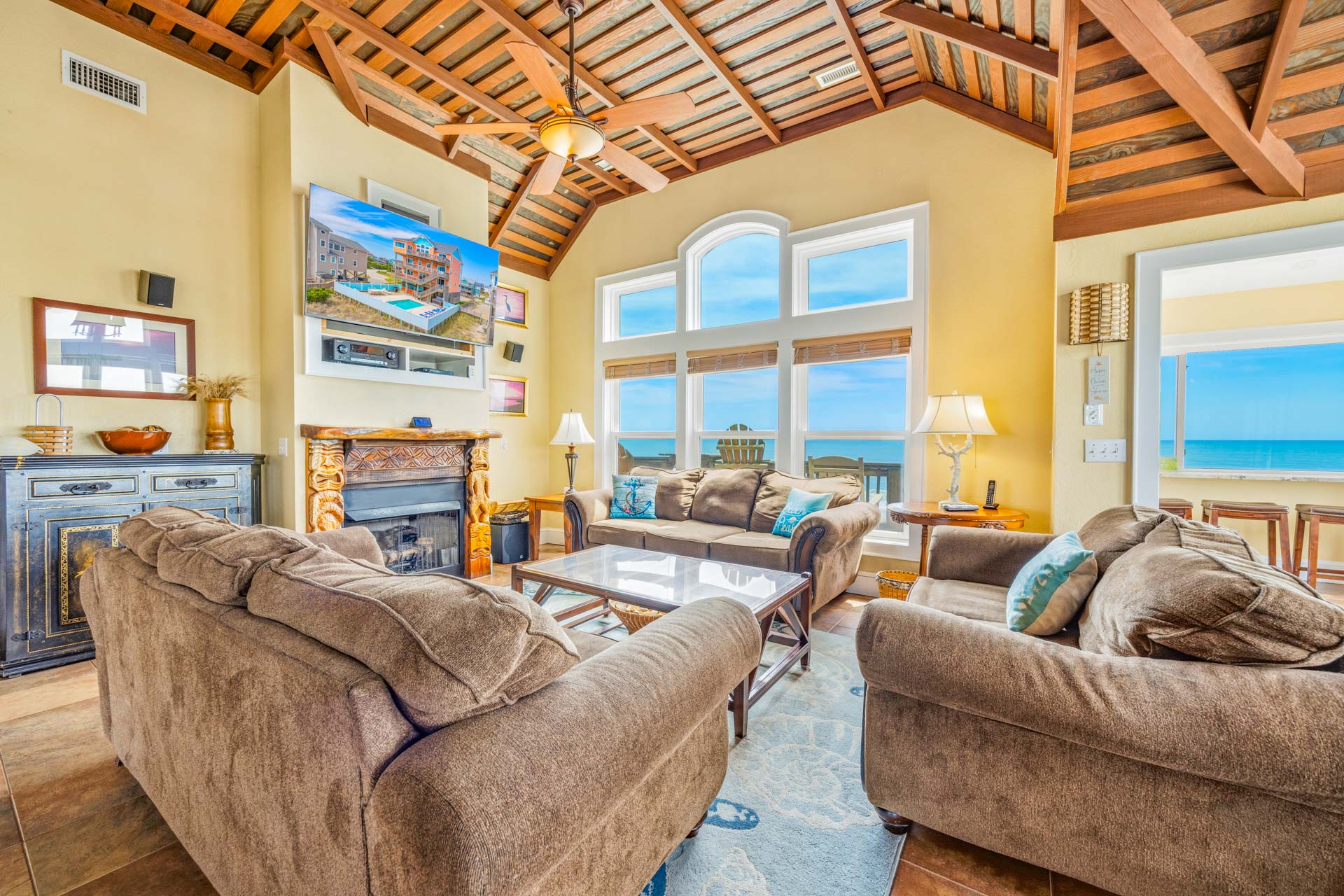 Surf Or Sound Realty 957 Coral Breeze Great Room 4