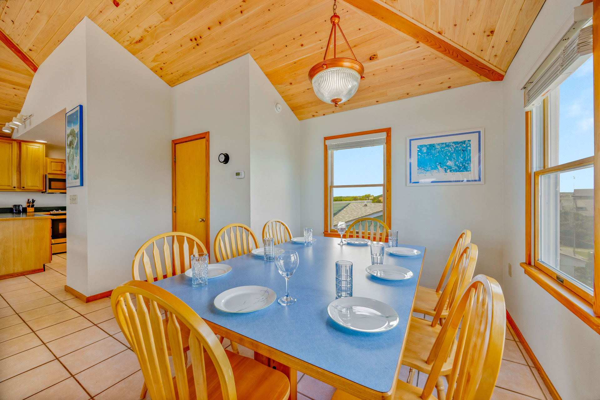 Surf Or Sound Realty 168 Sea N Blue Dining Area 3