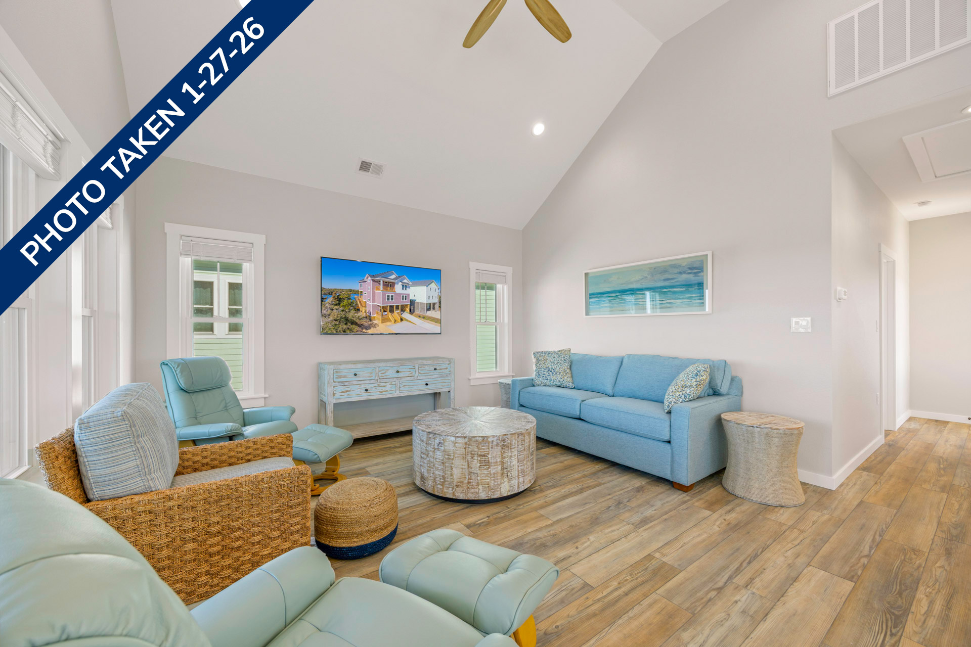 Surf Or Sound Realty 1234 Turtle Watch Great Room 3 Date