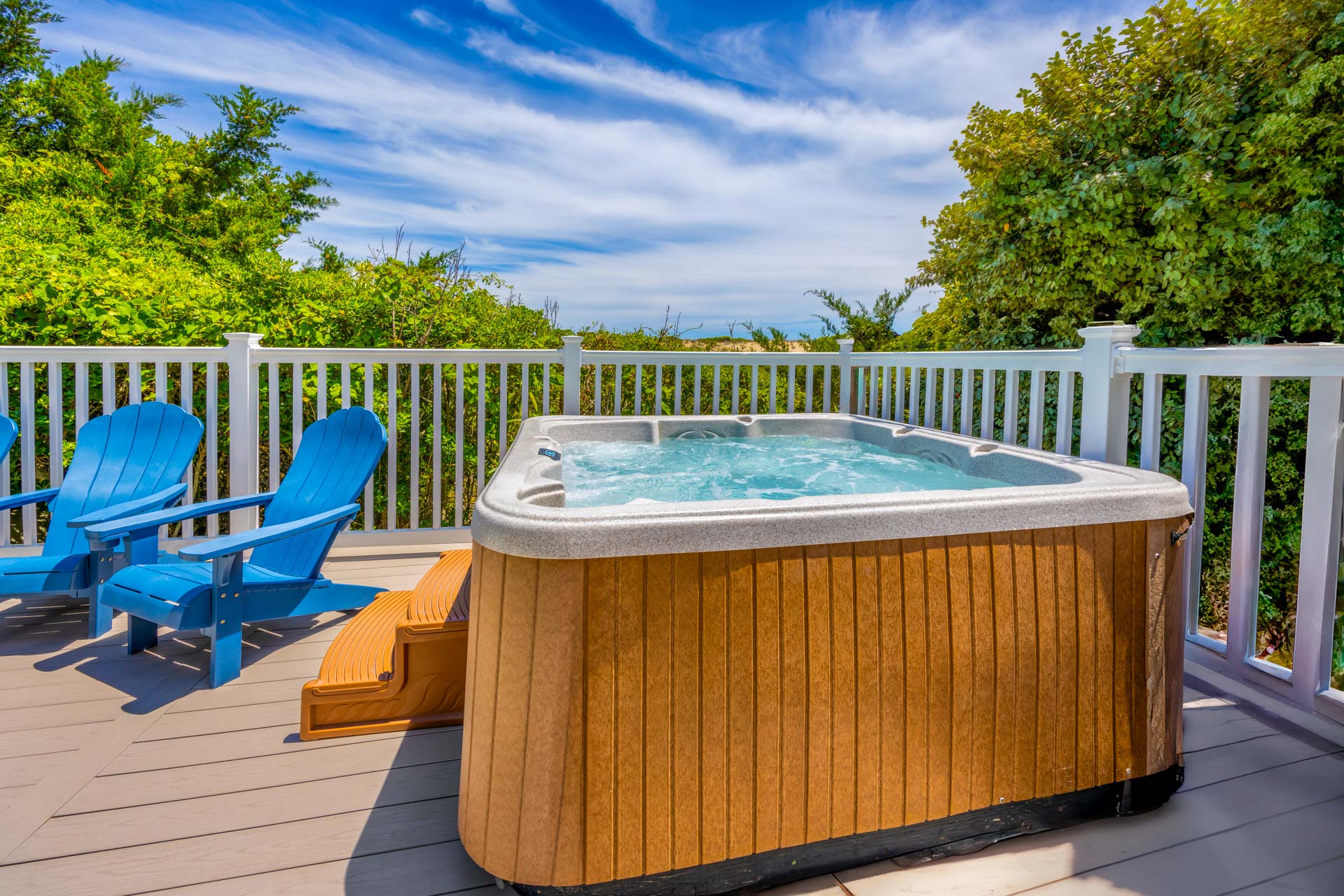 Surf Or Sound Realty 1040 Dolphin's Watch Hot Tub