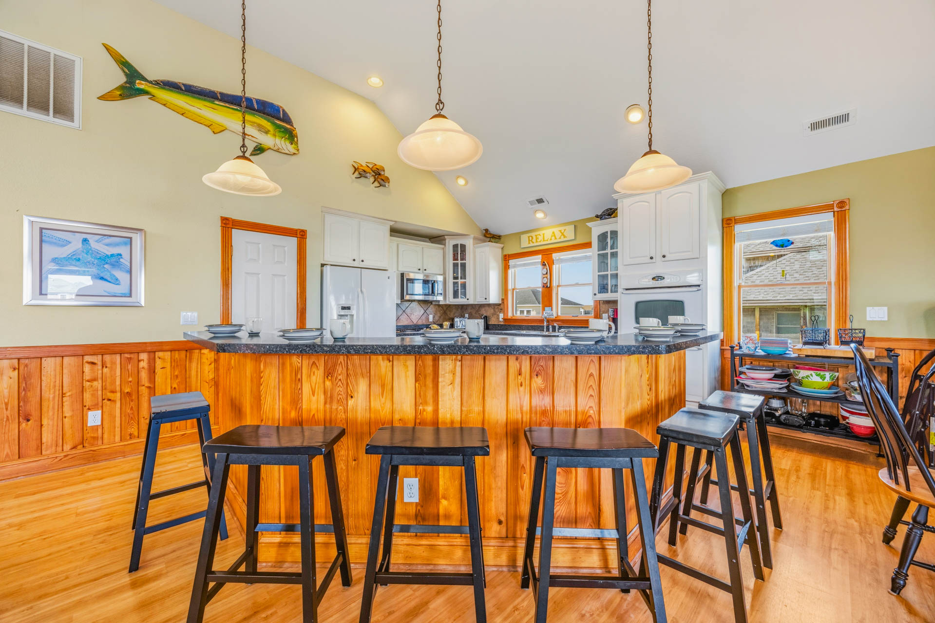 Surf Or Sound Realty 460 Freebird Kitchen 3