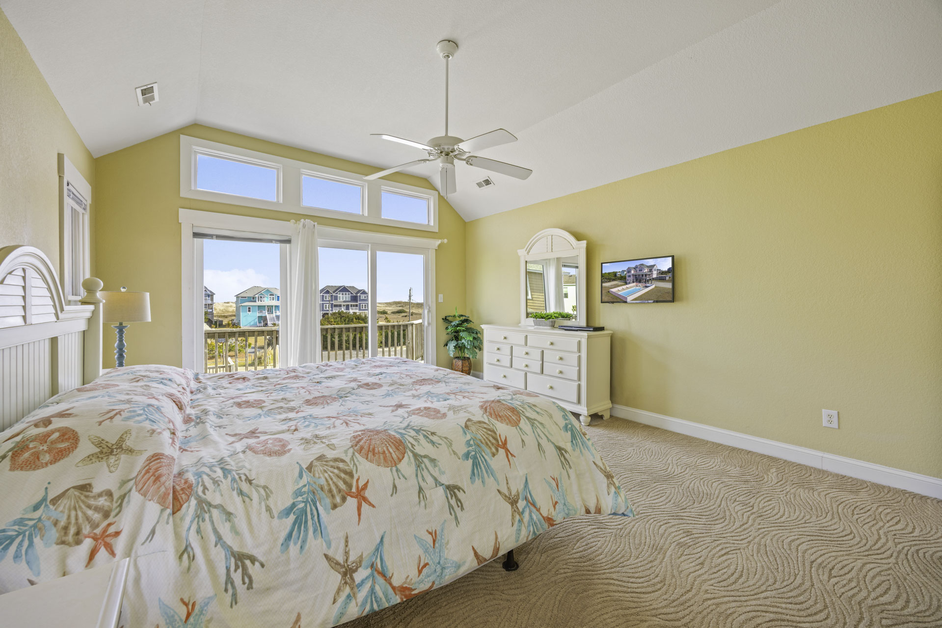 Surf Or Sound Realty 264 Splish Splash Bedroom 1 2