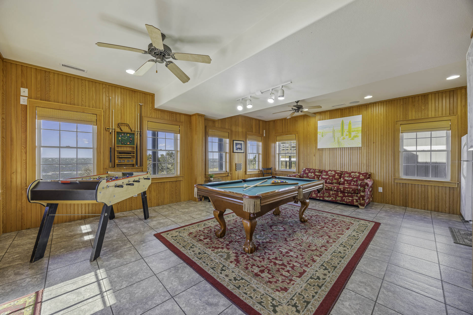 Surf Or Sound Realty 622 Sea Lady II Game Room 1