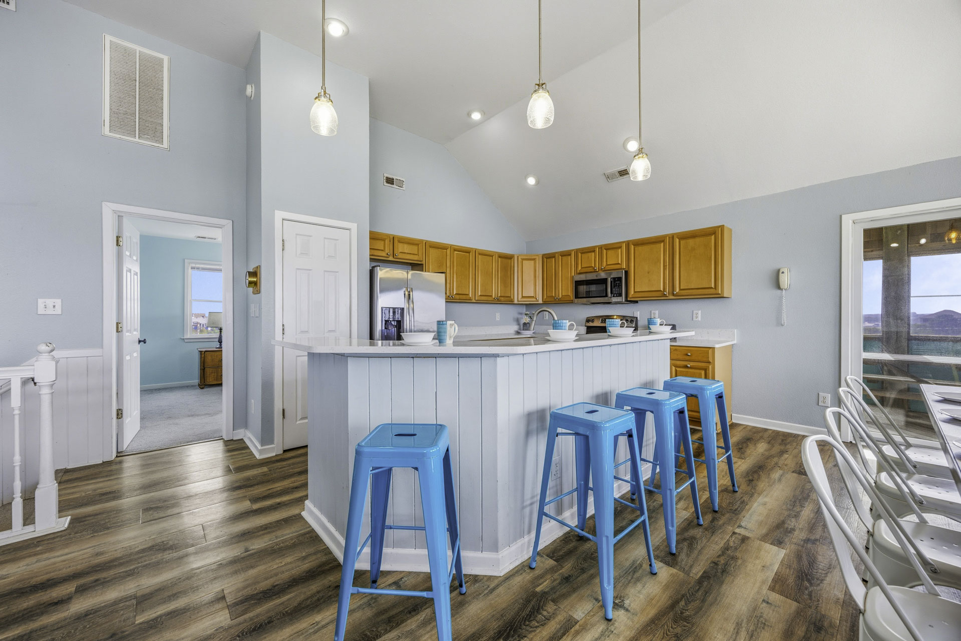 Surf Or Sound Realty 260 Gone With The Wind Kitchen 2