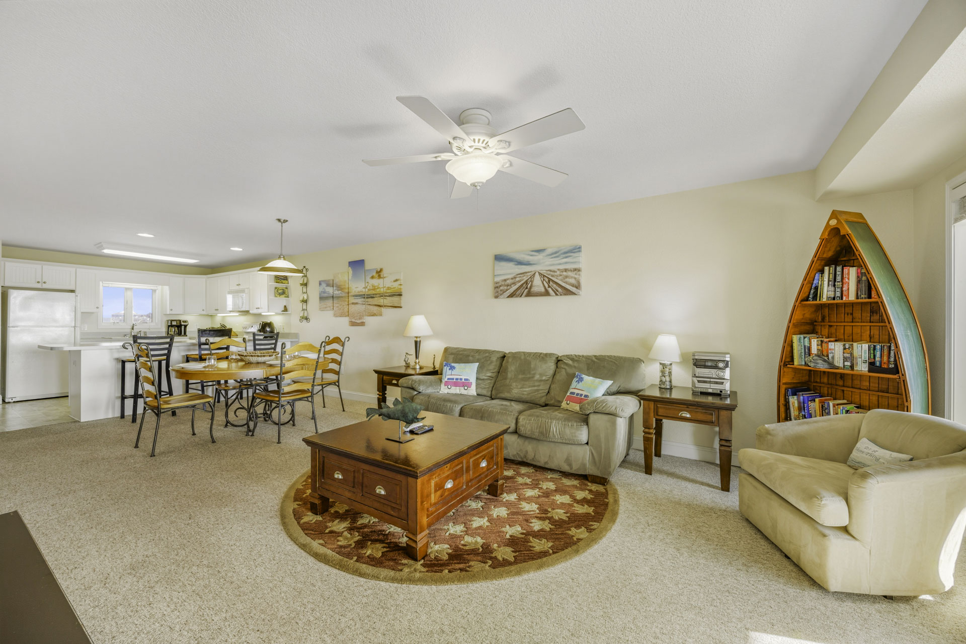 Surf Or Sound Realty 627 Isle Awhile Great Room 3