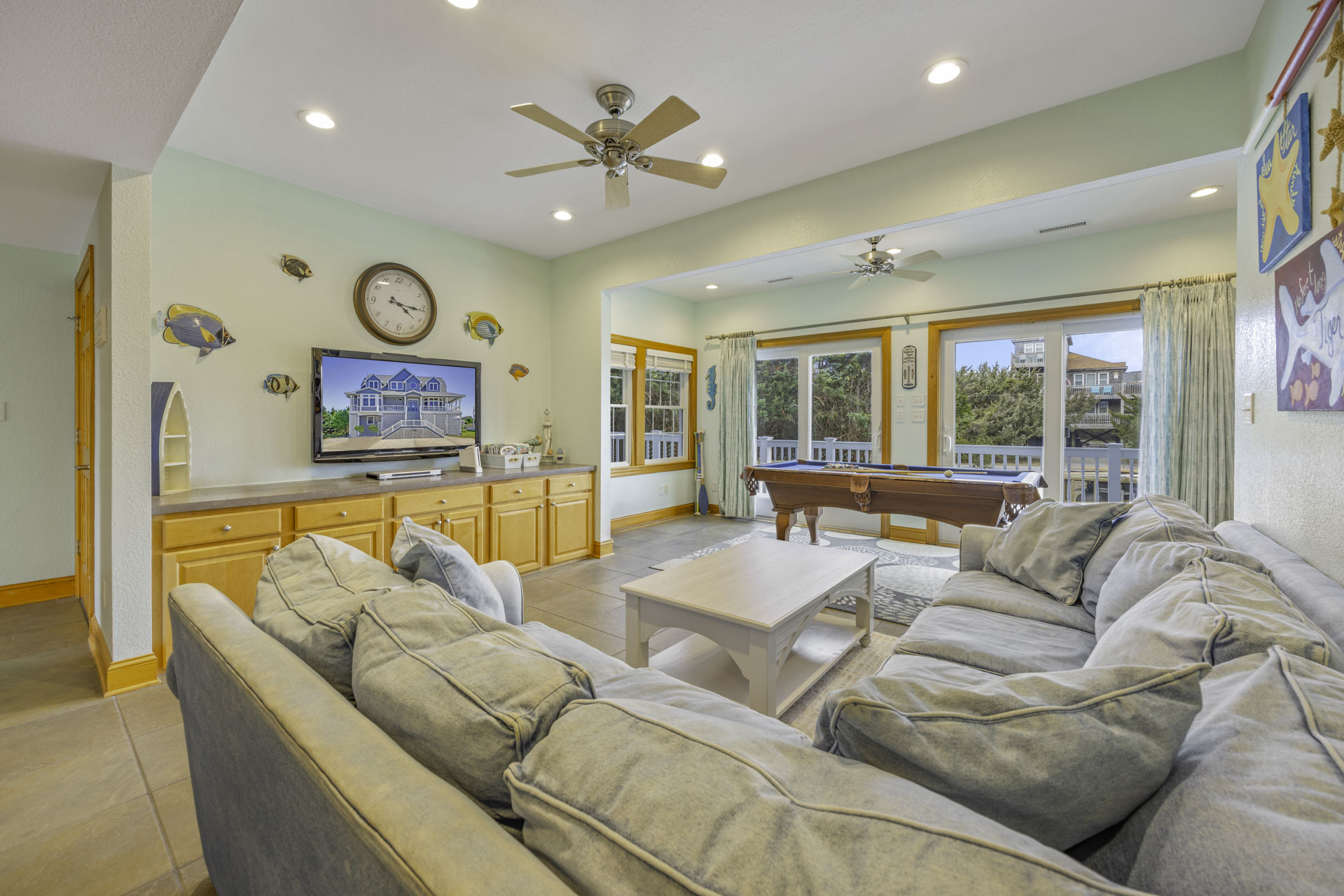 Surf Or Sound Realty 591 Miss Cape May Game Room 1