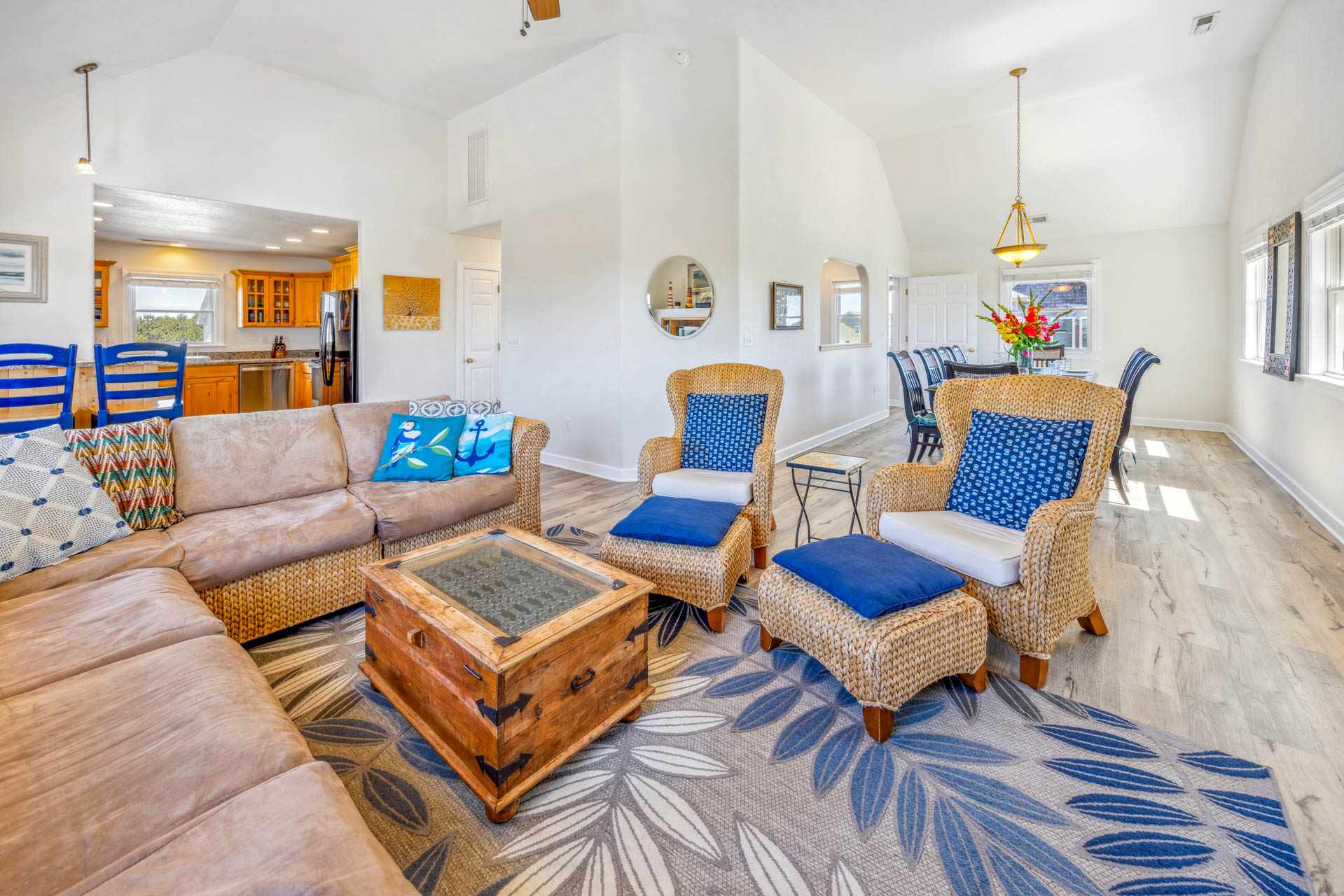 Surf Or Sound Realty 660 Beach Music Great Room 5