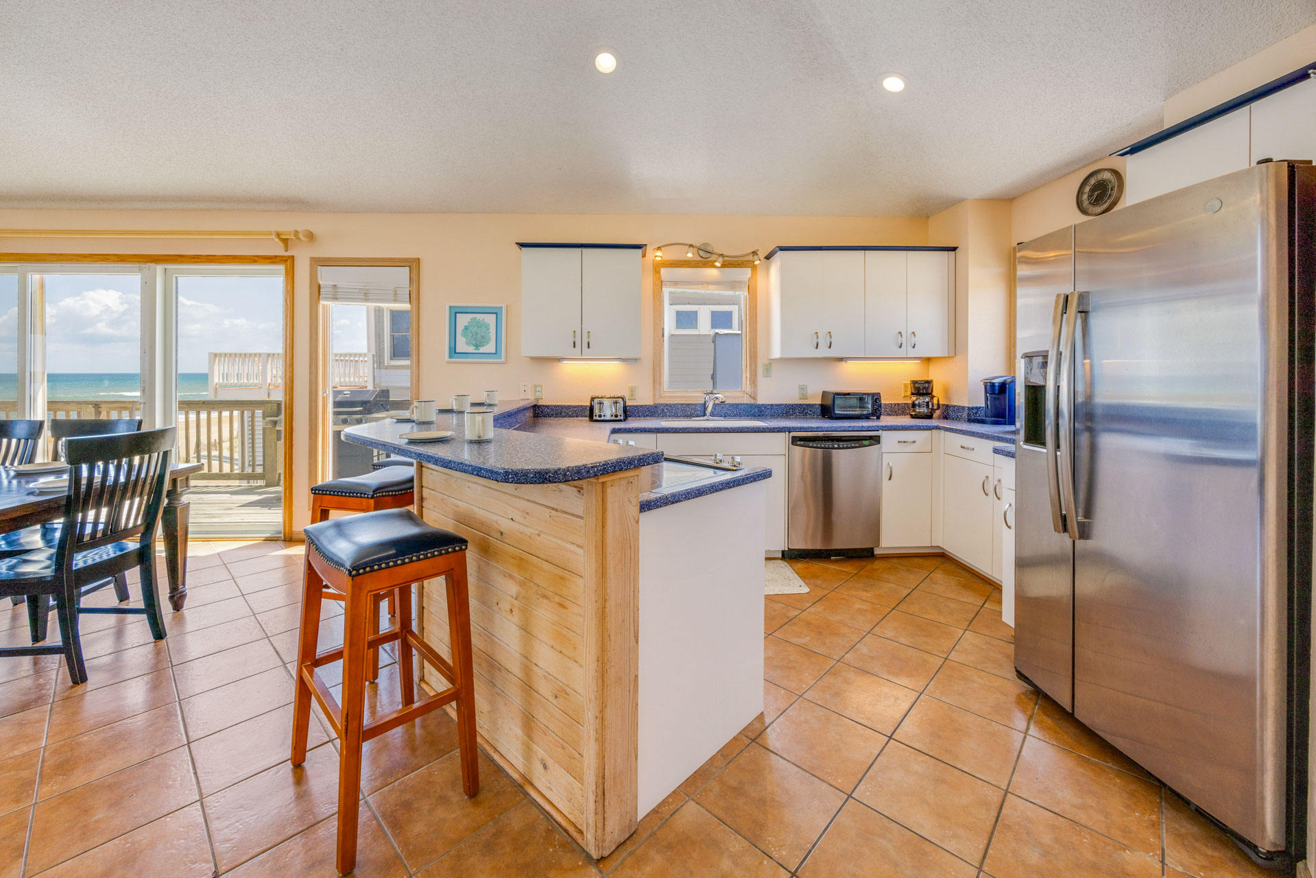 Surf Or Sound Realty 751 Windows To The Sea Kitchen 2