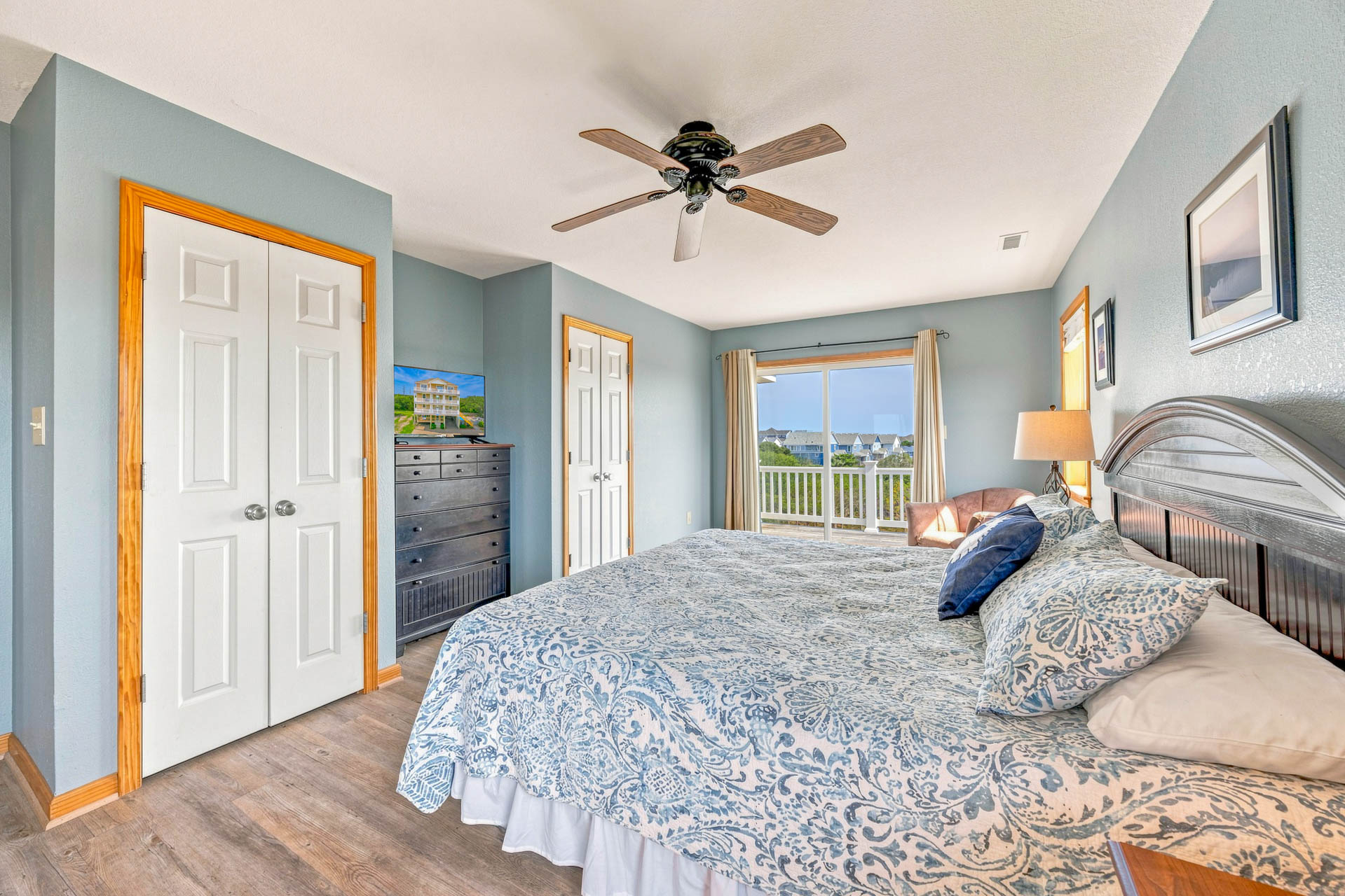 Surf Or Sound Realty 1255 Villa Dolce Vita Bedroom 1 2