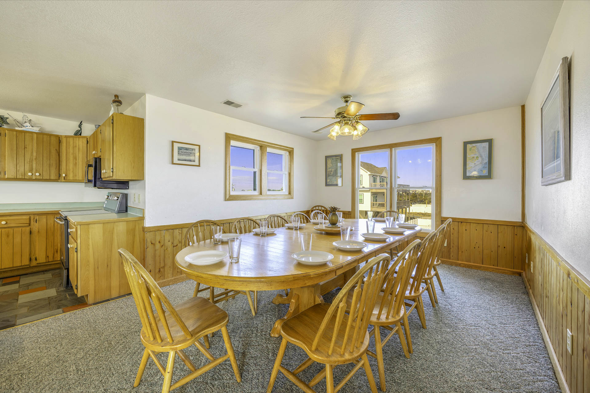 Surf Or Sound Realty 1239 Why Knot Dining Area 2