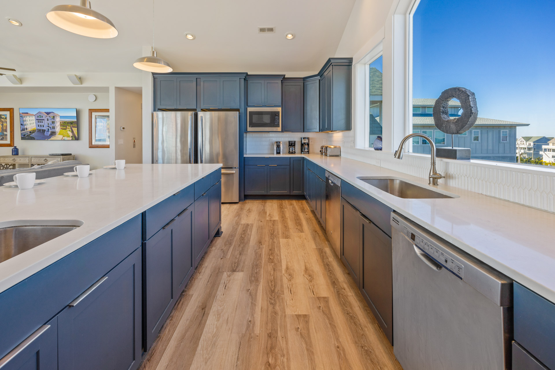 Surf Or Sound Realty 1217 Aqua Sol Kitchen 6
