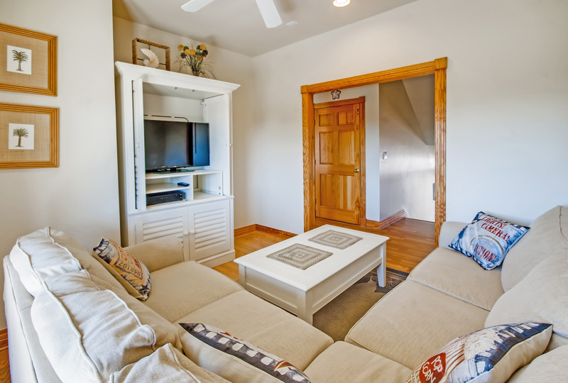 Avon Sea Breeze 600 Surf or Sound