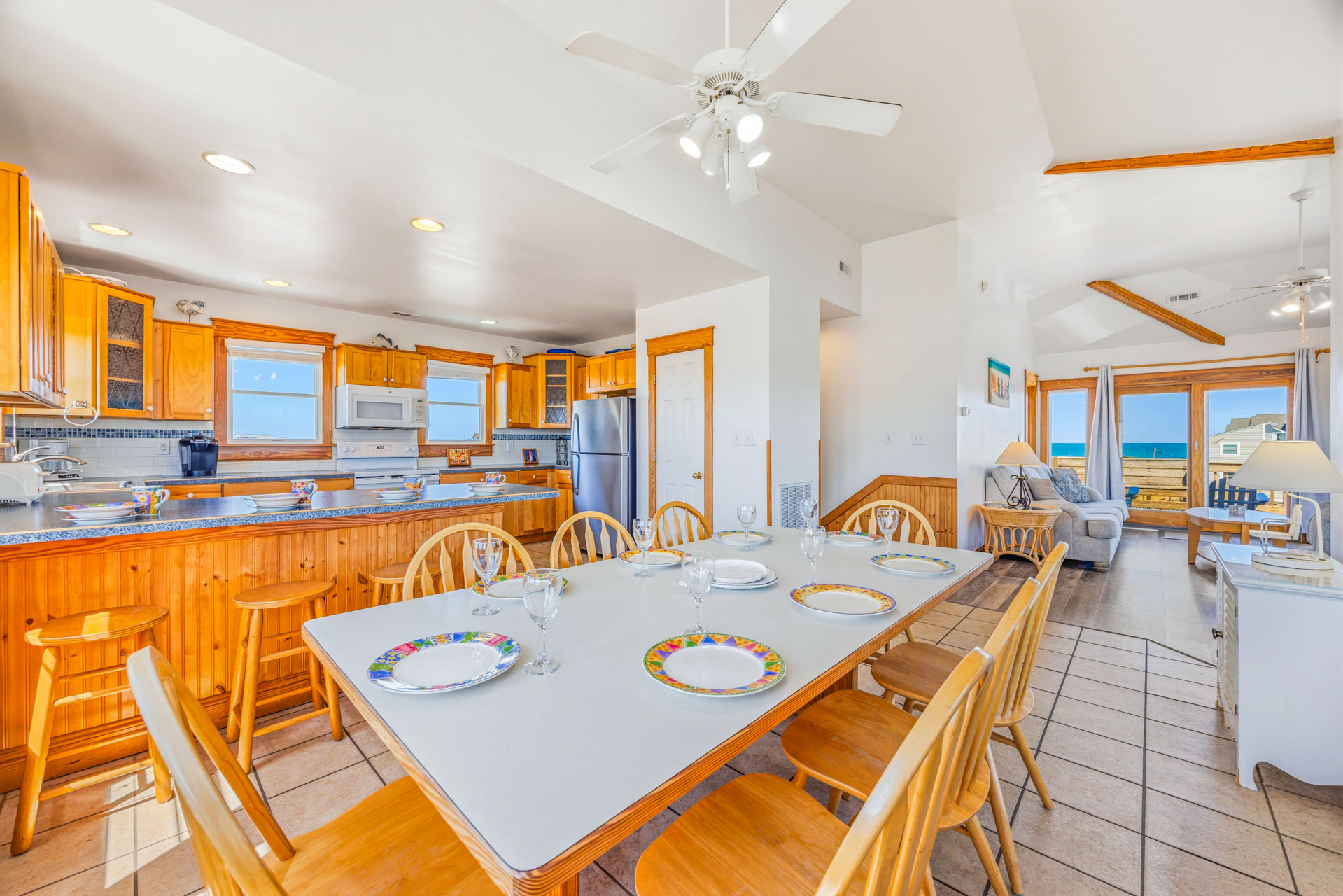 Surf Or Sound Realty 870 Two Sons Dining Area 4