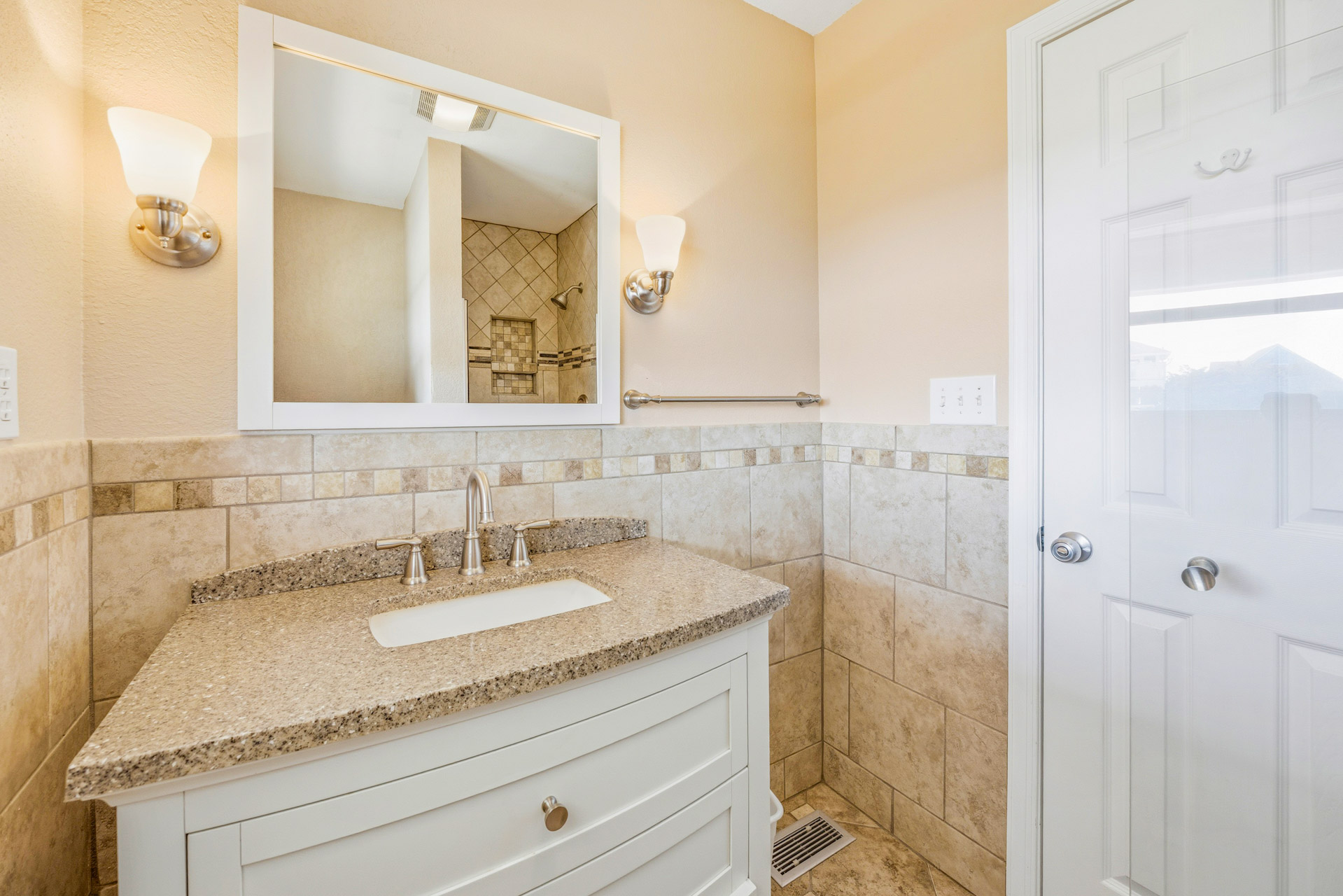 Surf Or Sound Realty 636 Changes In Attitude Avon Bedroom 2 2