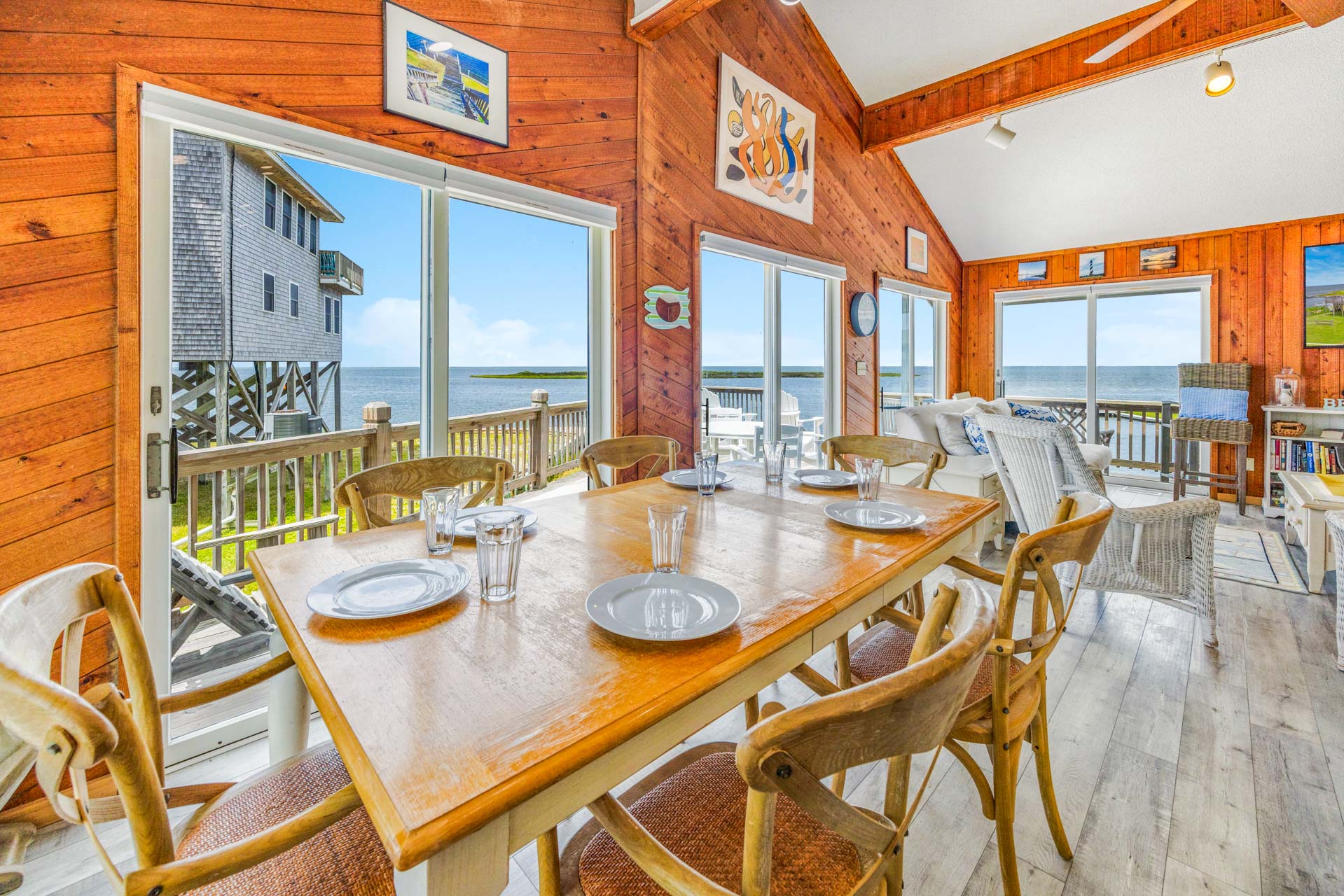 Surf Or Sound Realty 276 Penguin Point Dining Area 3