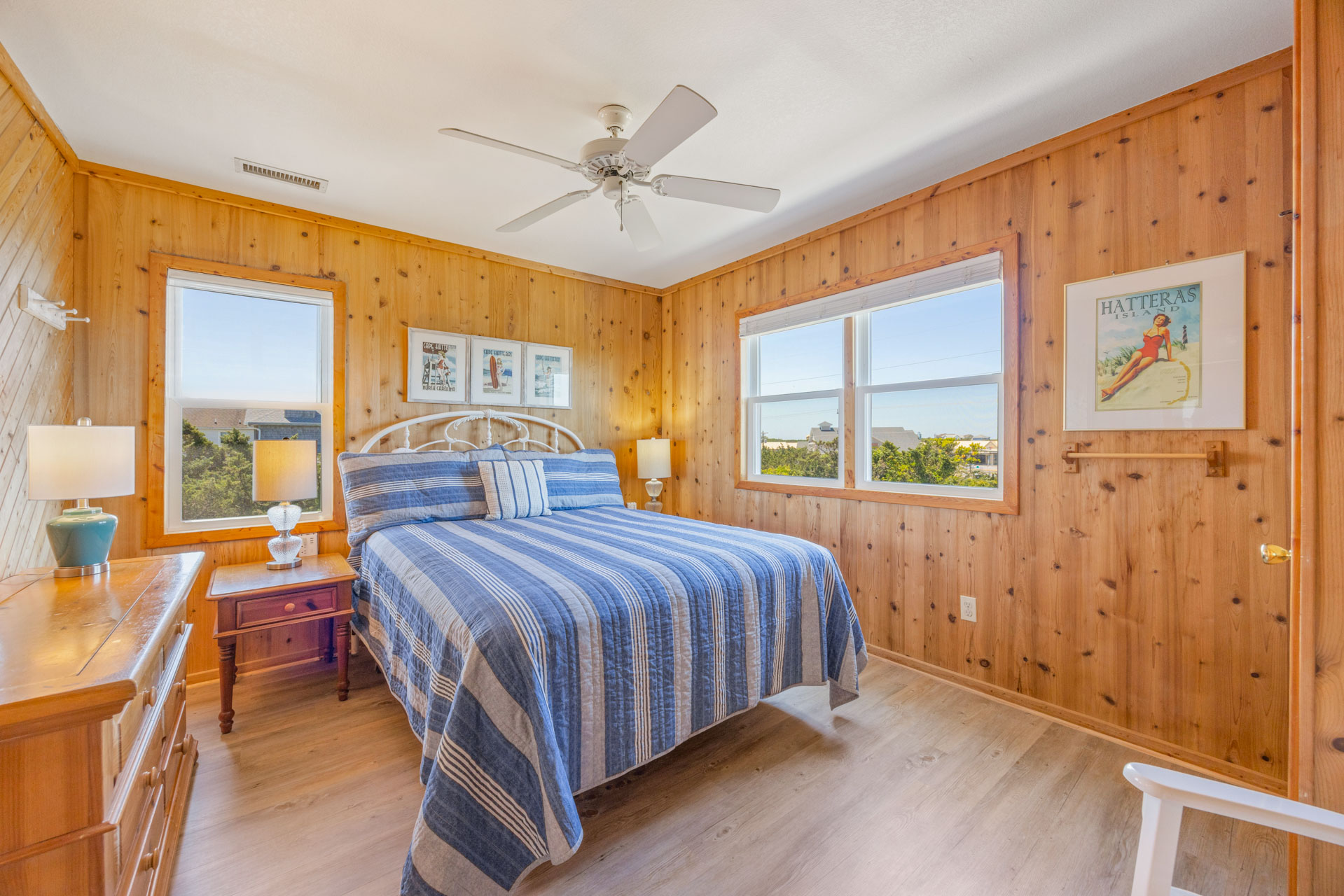 Surf Or Sound Realty 1144 The Sandy House Bedroom 2 1