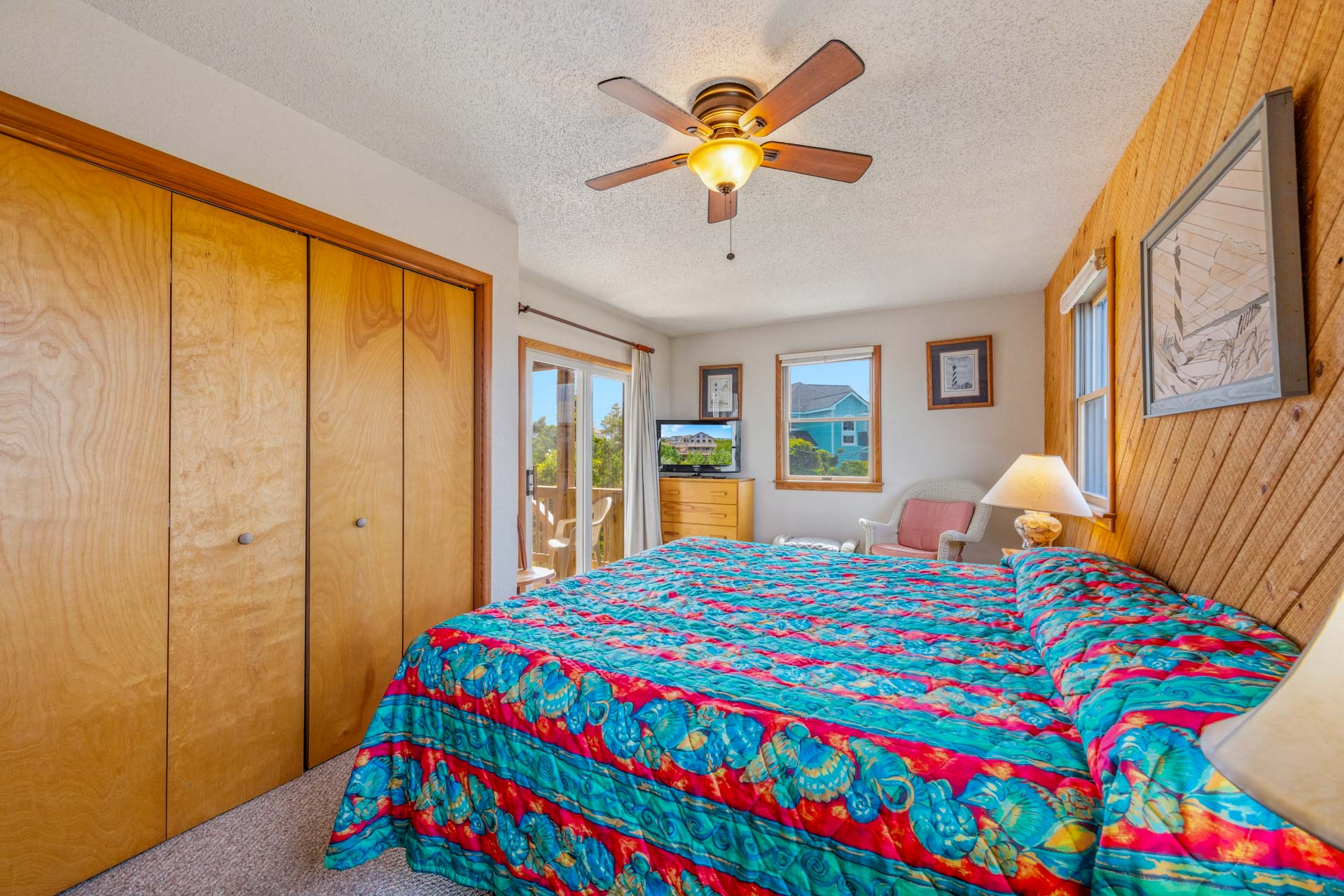 Surf Or Sound Realty 33 Sand Flea Bedroom 1 2