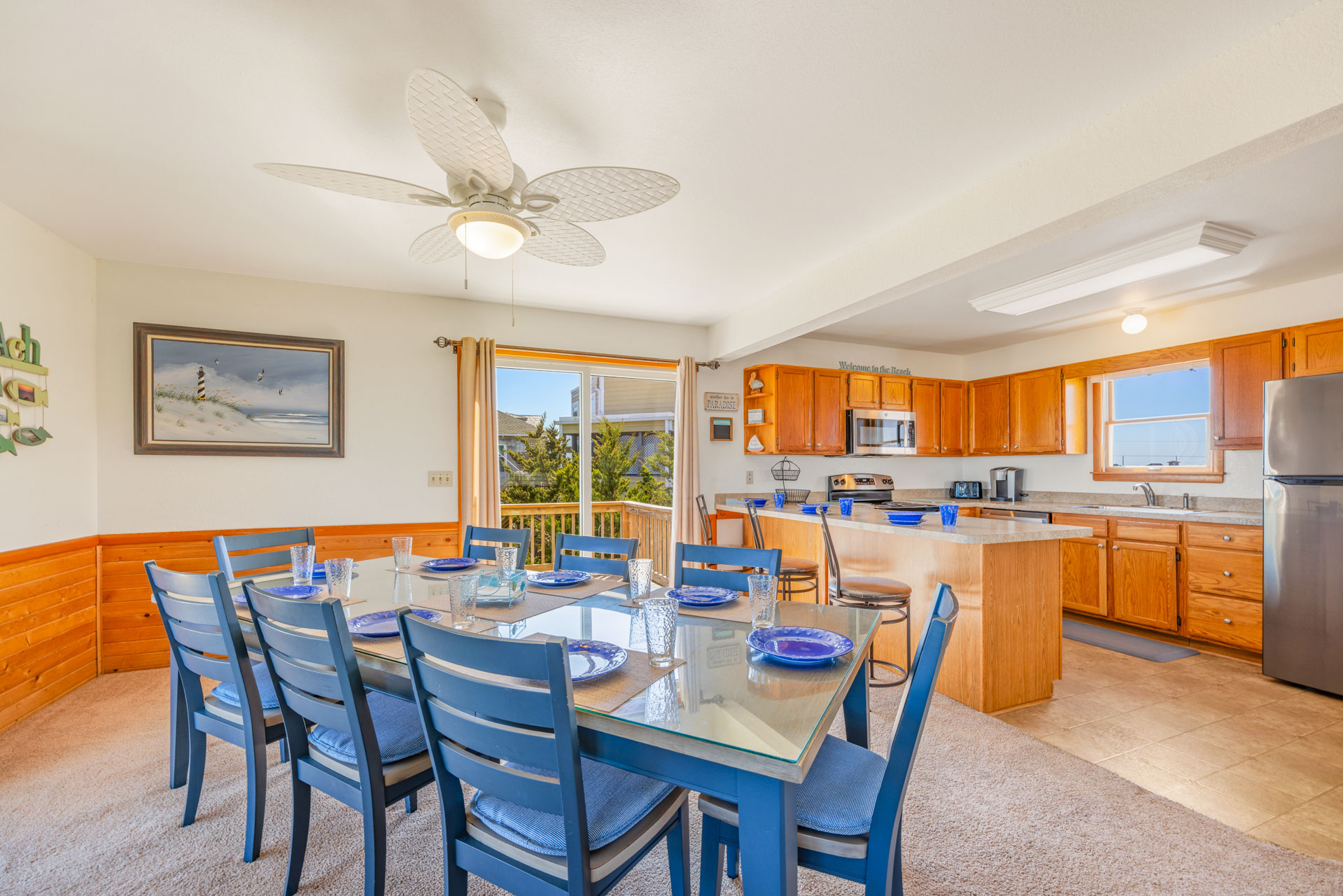 Surf Or Sound Realty 1066 Waves Goodbye Dining Area 3