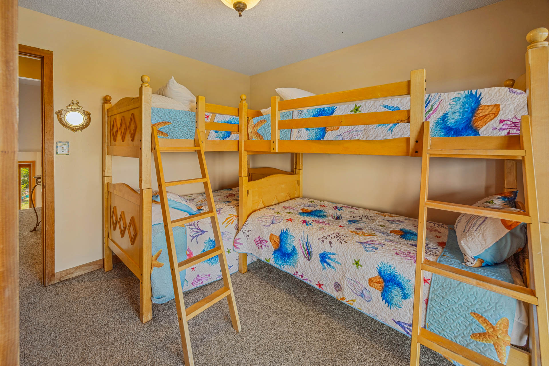 Surf Or Sound Realty 831 Avon Surf Bedroom 3 2