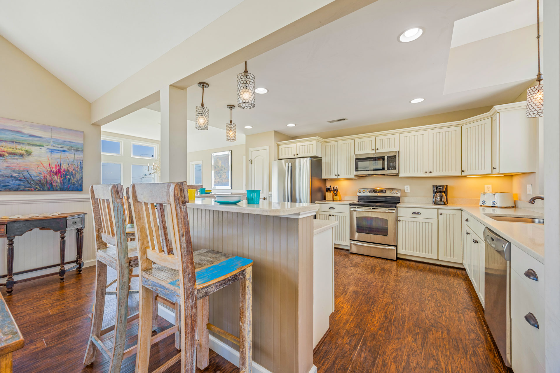 Surf Or Sound Realty 734 Hi View Kitchen 2