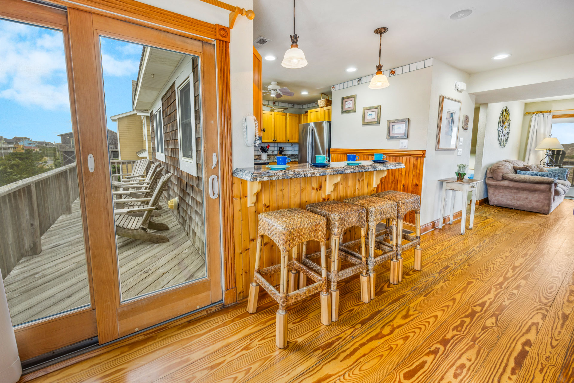 Surf Or Sound Realty 594 Hatteras Escape Kitchen 2
