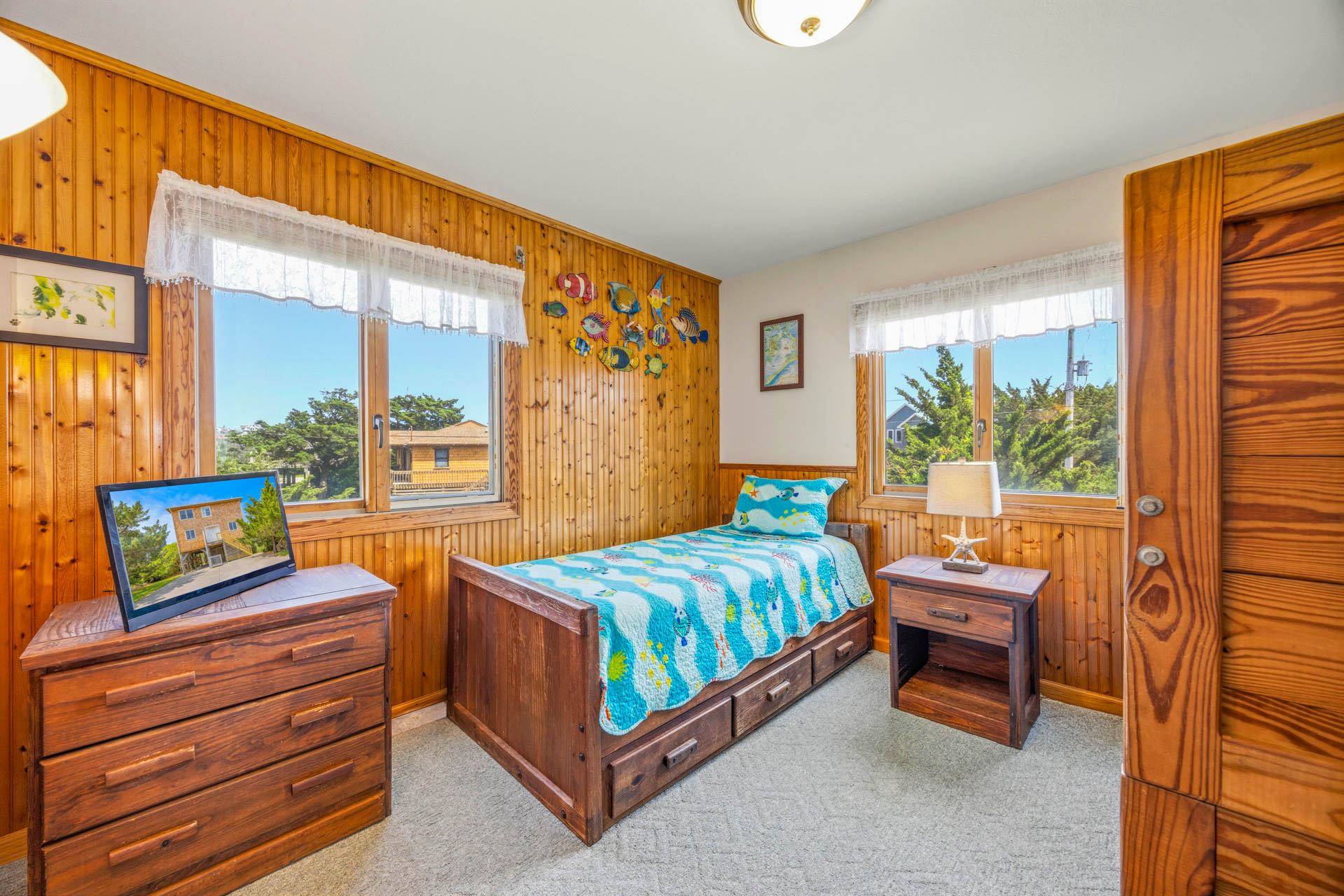 Surf Or Sound Realty 824 Sun Kist Bedroom 3 1