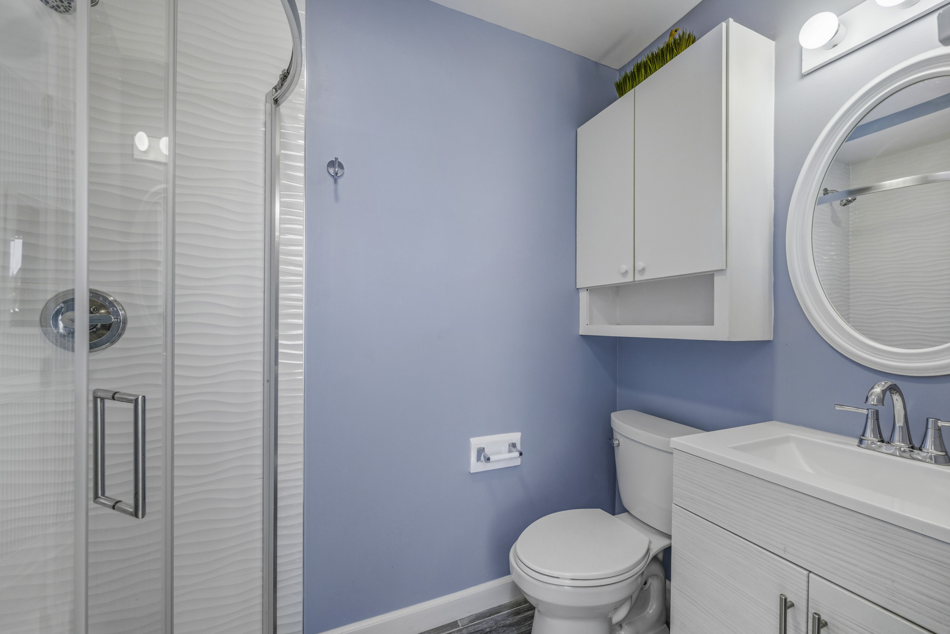 Surf Or Sound Realty 1040 Dolphins Watch Bedroom 2 3