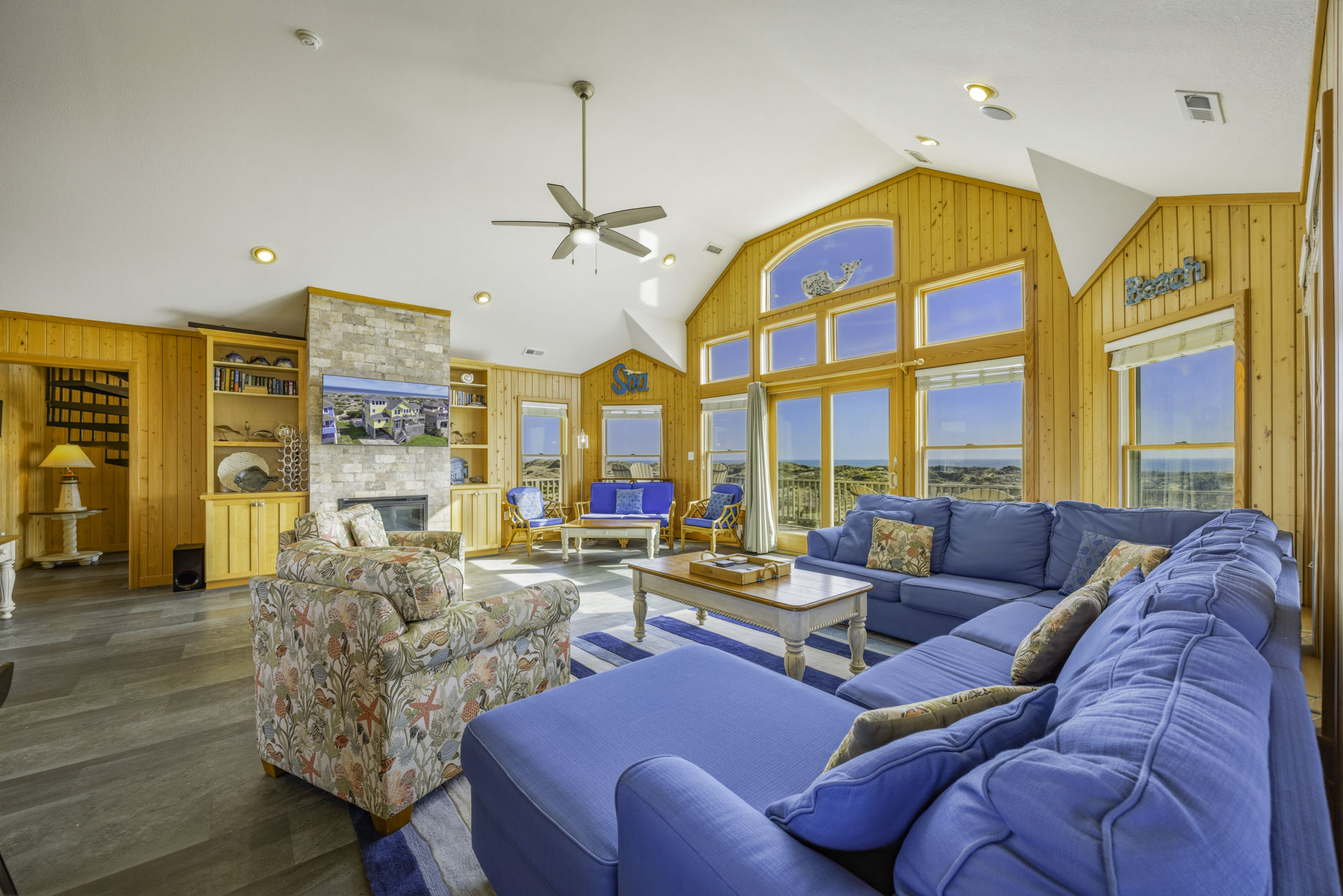 Surf Or Sound Realty 160 Cheerio Great Room 5