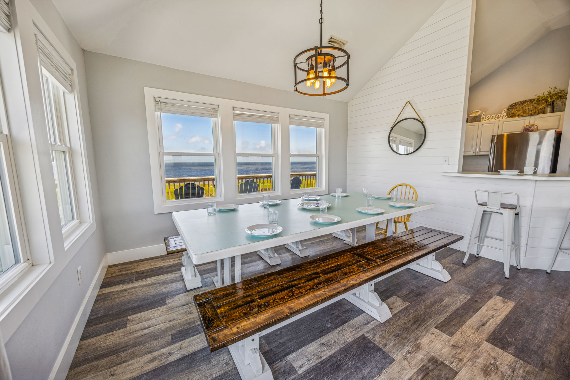 Surf Or Sound Realty 506 Sounds Frisky Dining Area 1