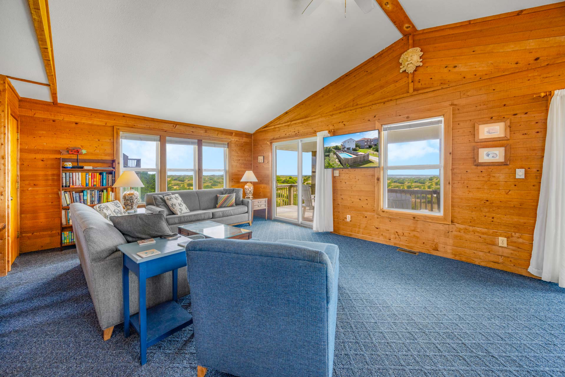 Surf Or Sound Realty 463 Casa Mare Great Room 1