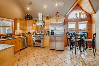 Surf Or Sound Realty Flip Floppin 901 Kitchen 4 3346098