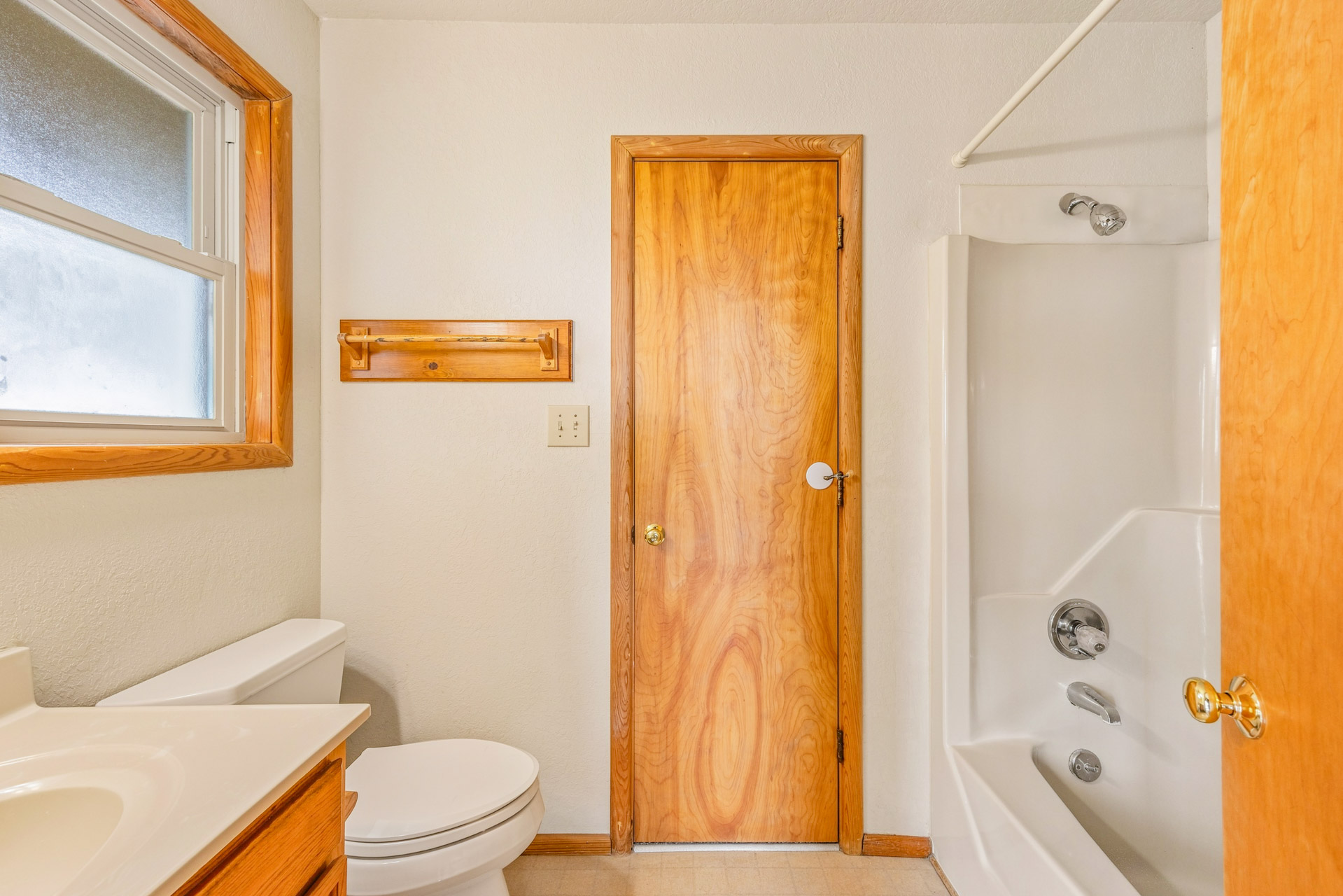 Surf Or Sound Realty 33 Sand Flea Bedroom 3 3