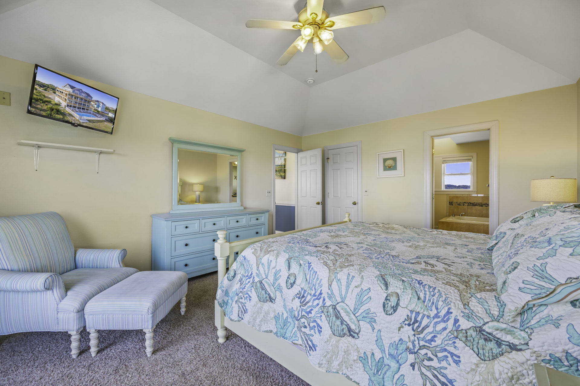 Surf Or Sound Realty 687 The Scotch Retreat Bedroom 1 2