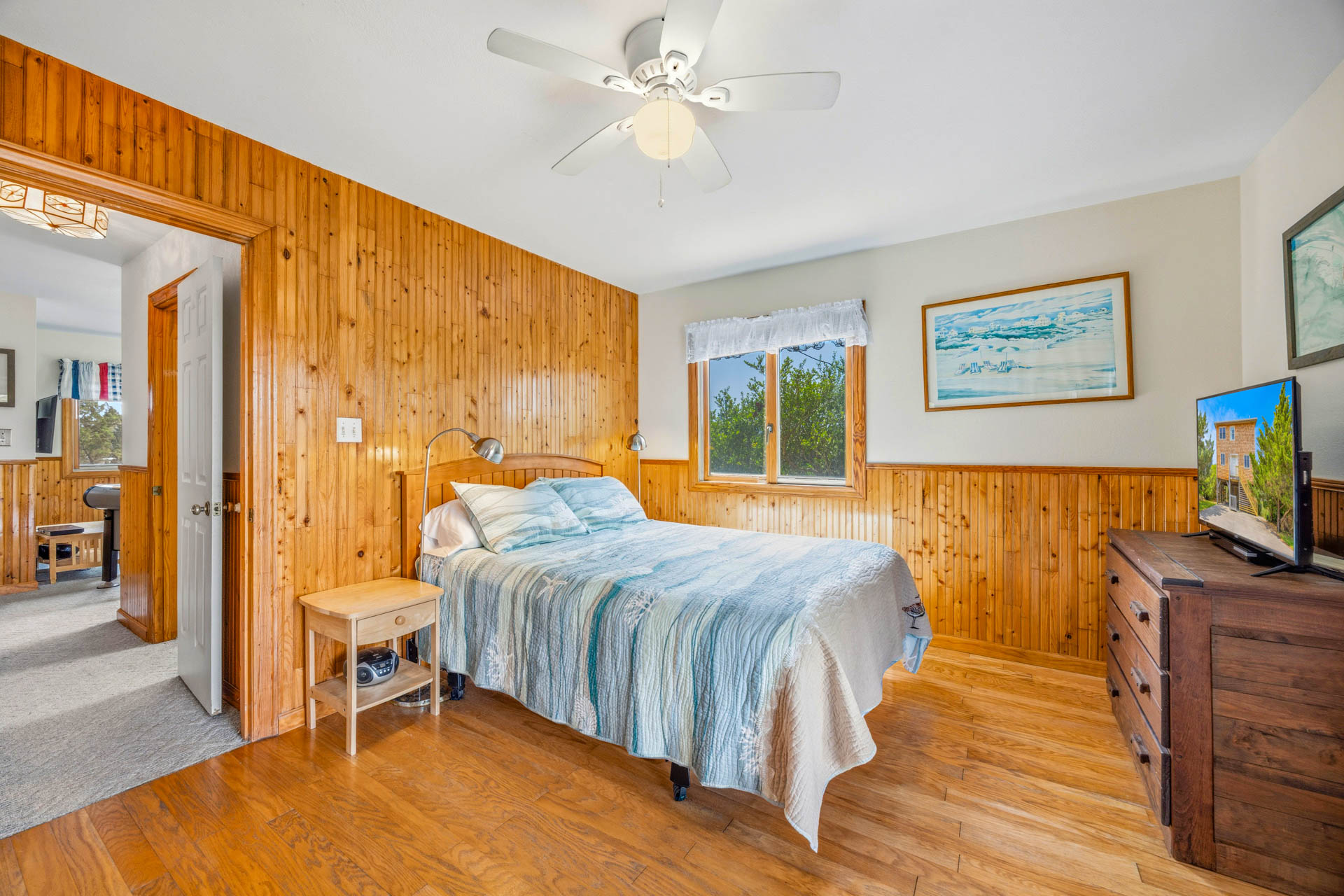 Surf Or Sound Realty 824 Sun Kist Bedroom 1 2