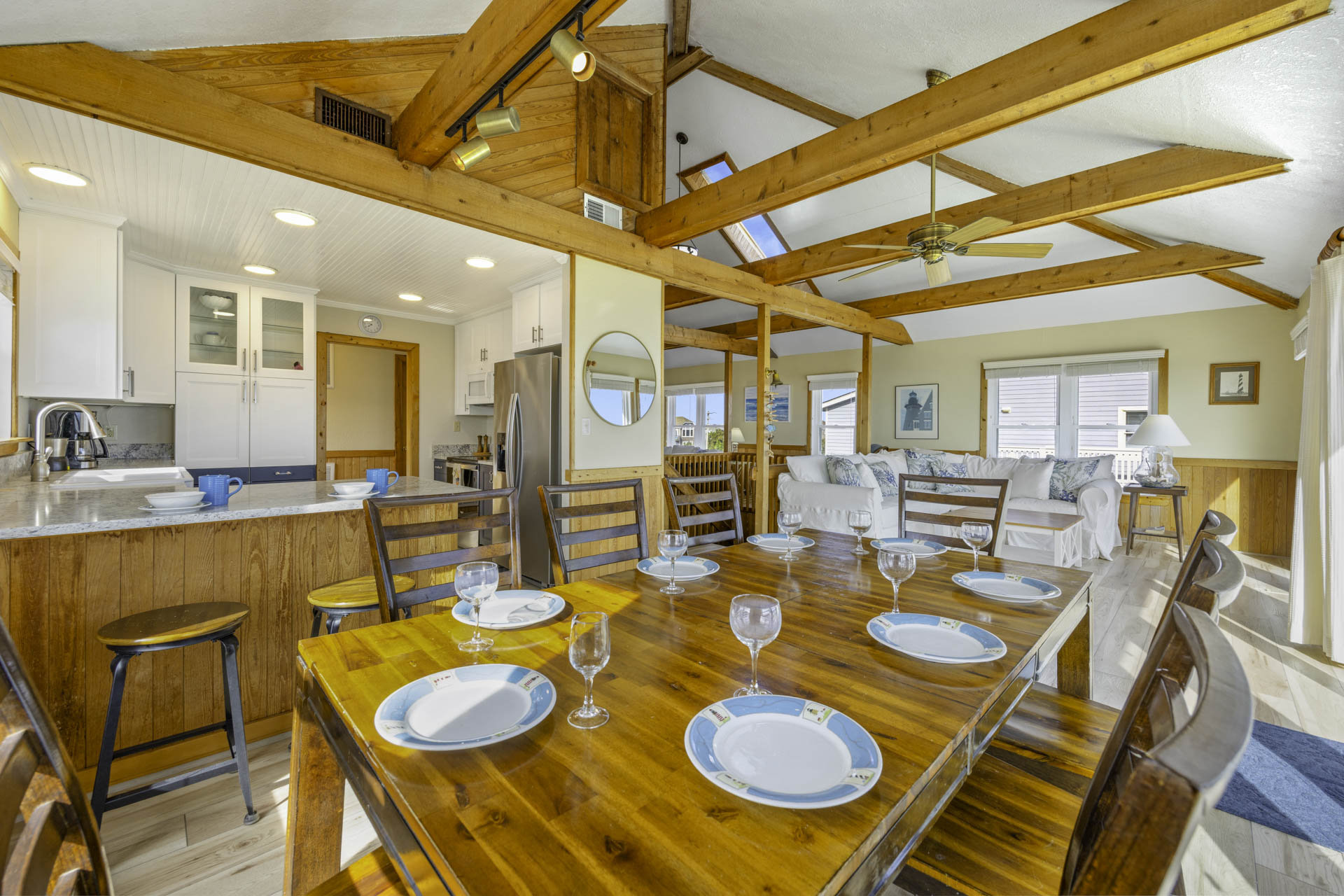 Surf Or Sound Realty 1205 1 To Sea Dining Area 4