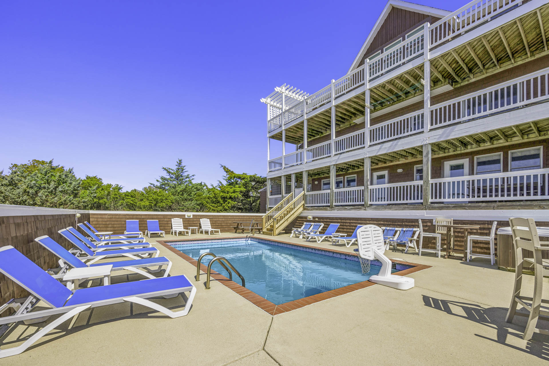 Surf Or Sound Realty 339 Salvo Sunsets Pool Area 2