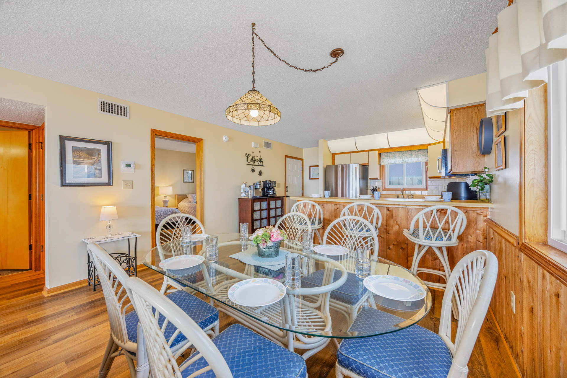 Surf Or Sound Realty 1048 Sea Site Heights Dining Area 2