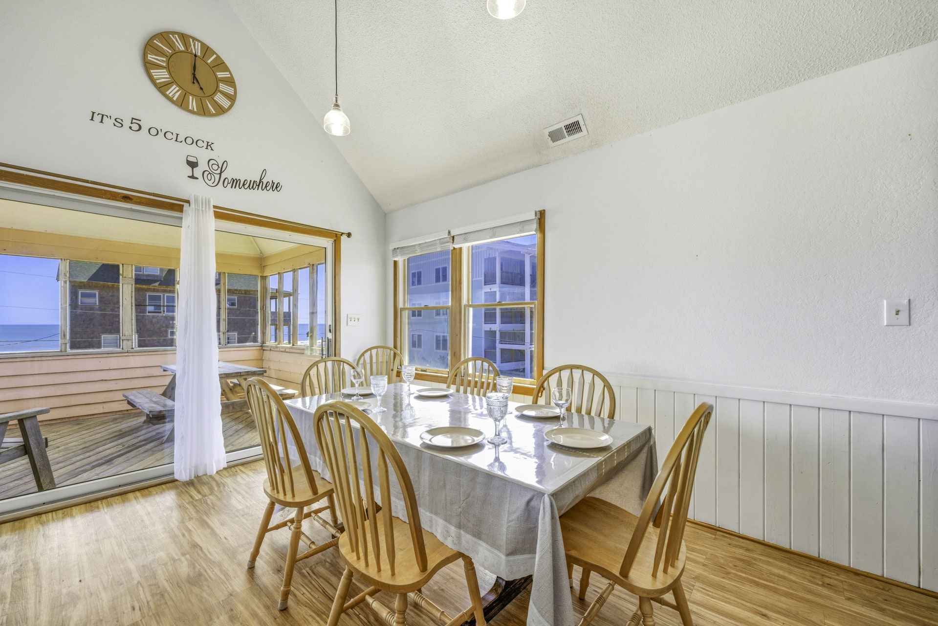 Surf Or Sound Realty 701 South Shore Dreams Dining Area 3