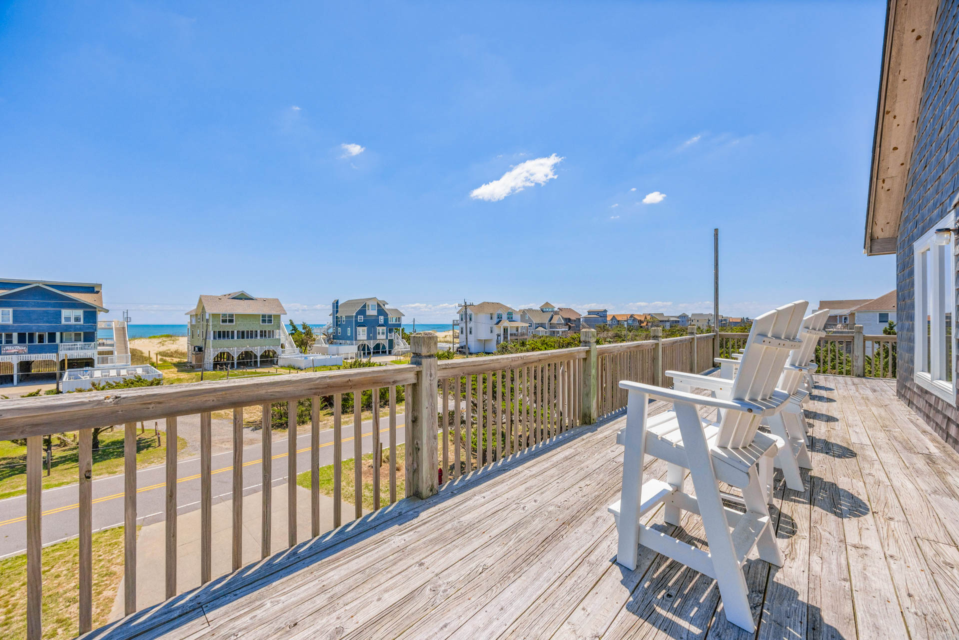 Surf Or Sound Realty 1144 The Sandy House Deck 1
