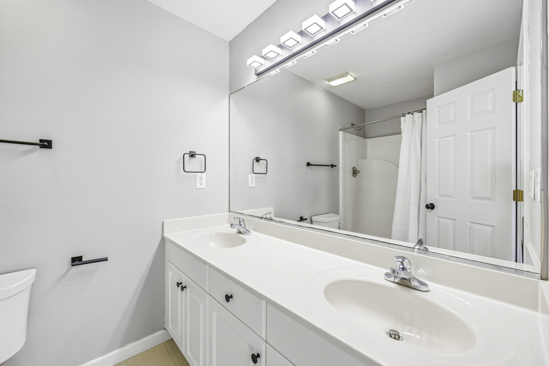 Surf Or Sound Realty 260 Gone With The Wind Bedroom 2 3