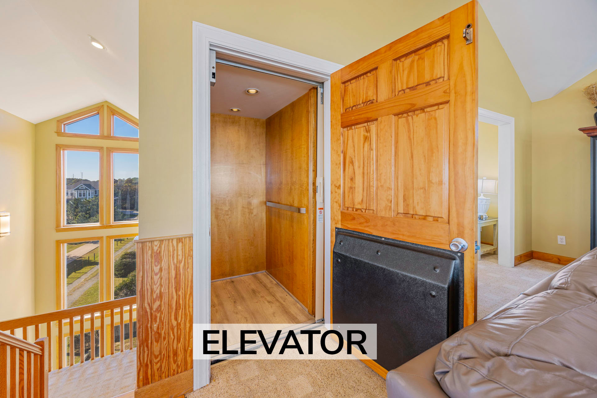 Surf Or Sound Realty 679 Sea Glass Elevator Label