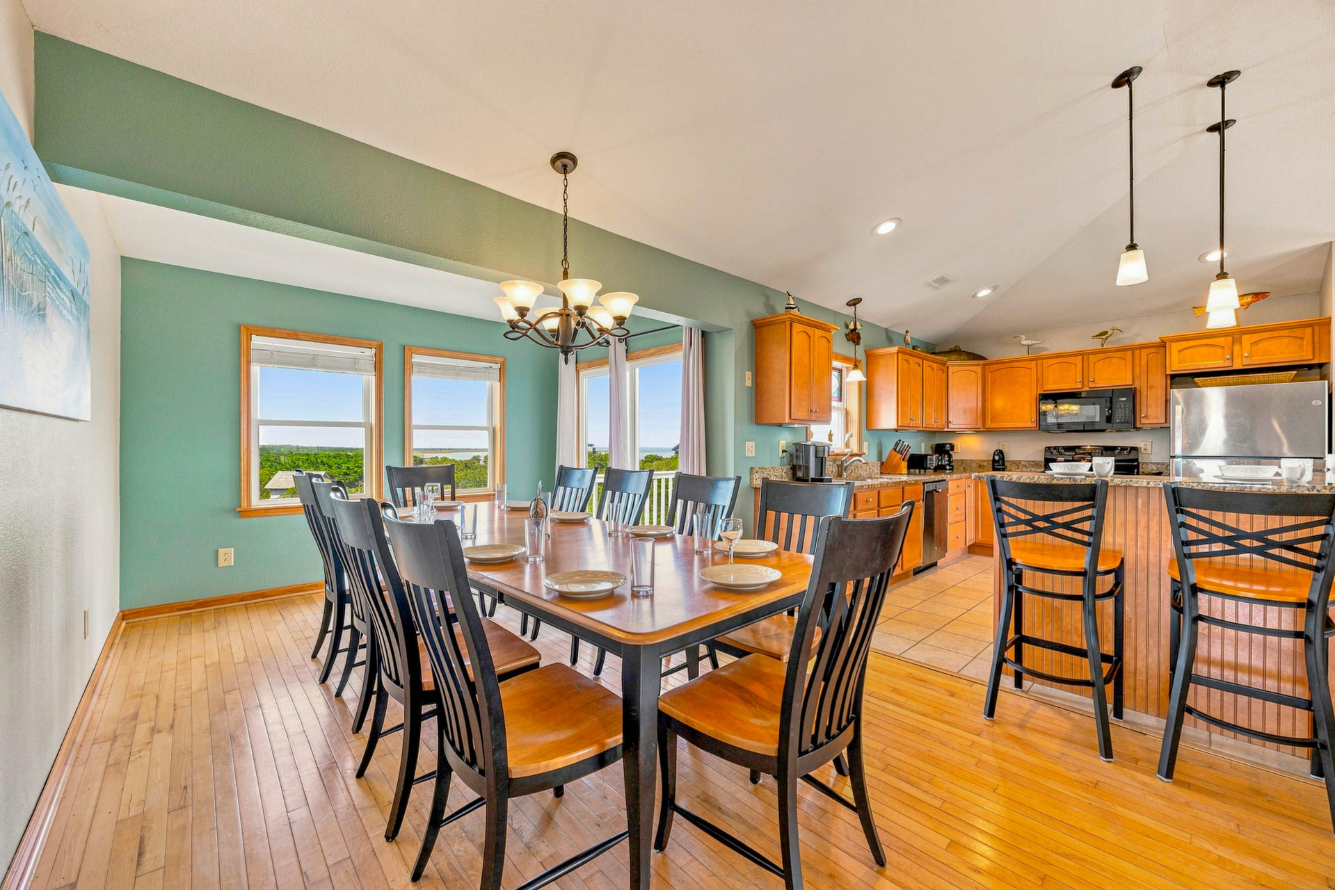 Surf Or Sound Realty 1255 Villa Dolce Vita Dining Area 2