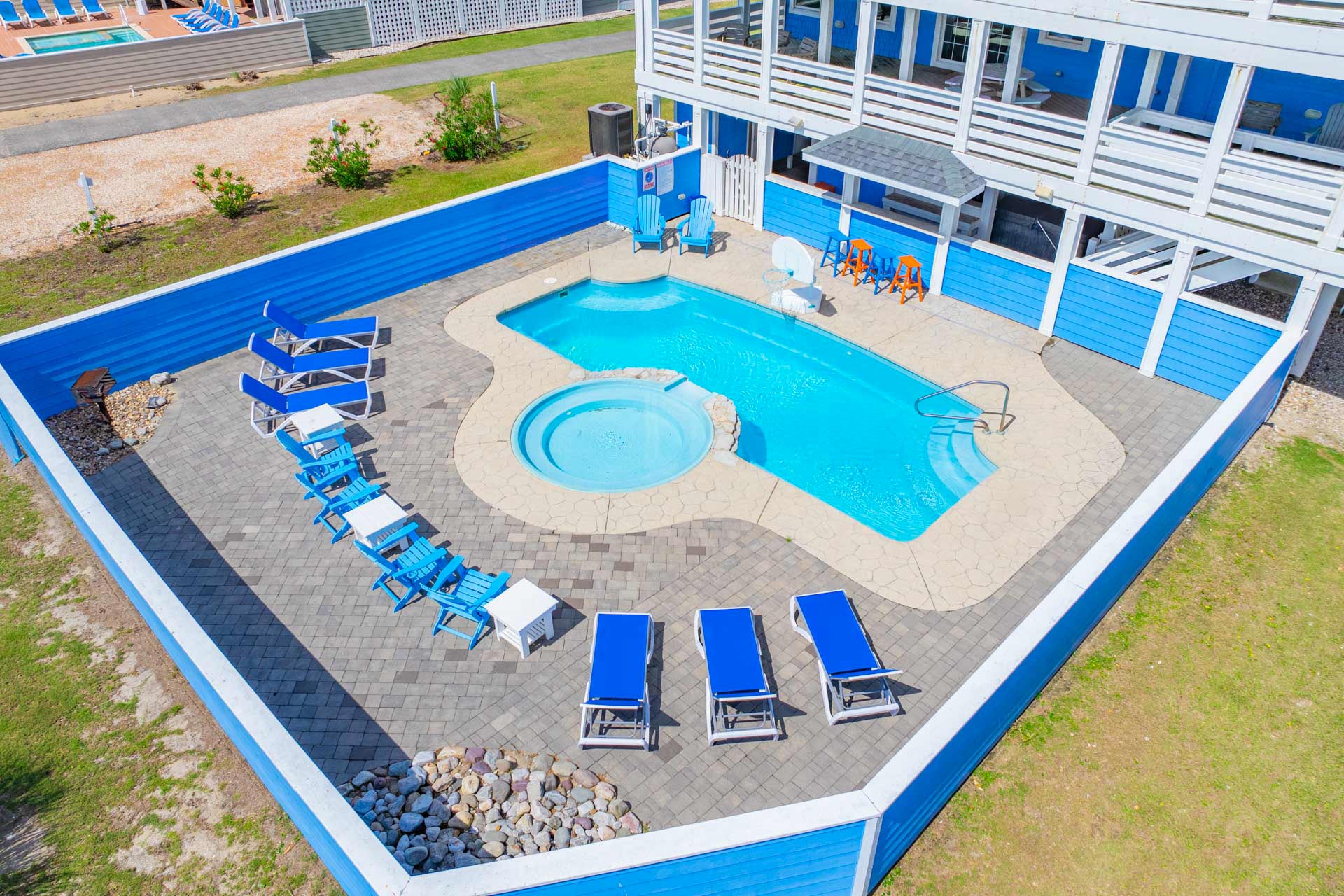 Surf Or Sound Realty 564 High Seas Back Exterior 4 (1)