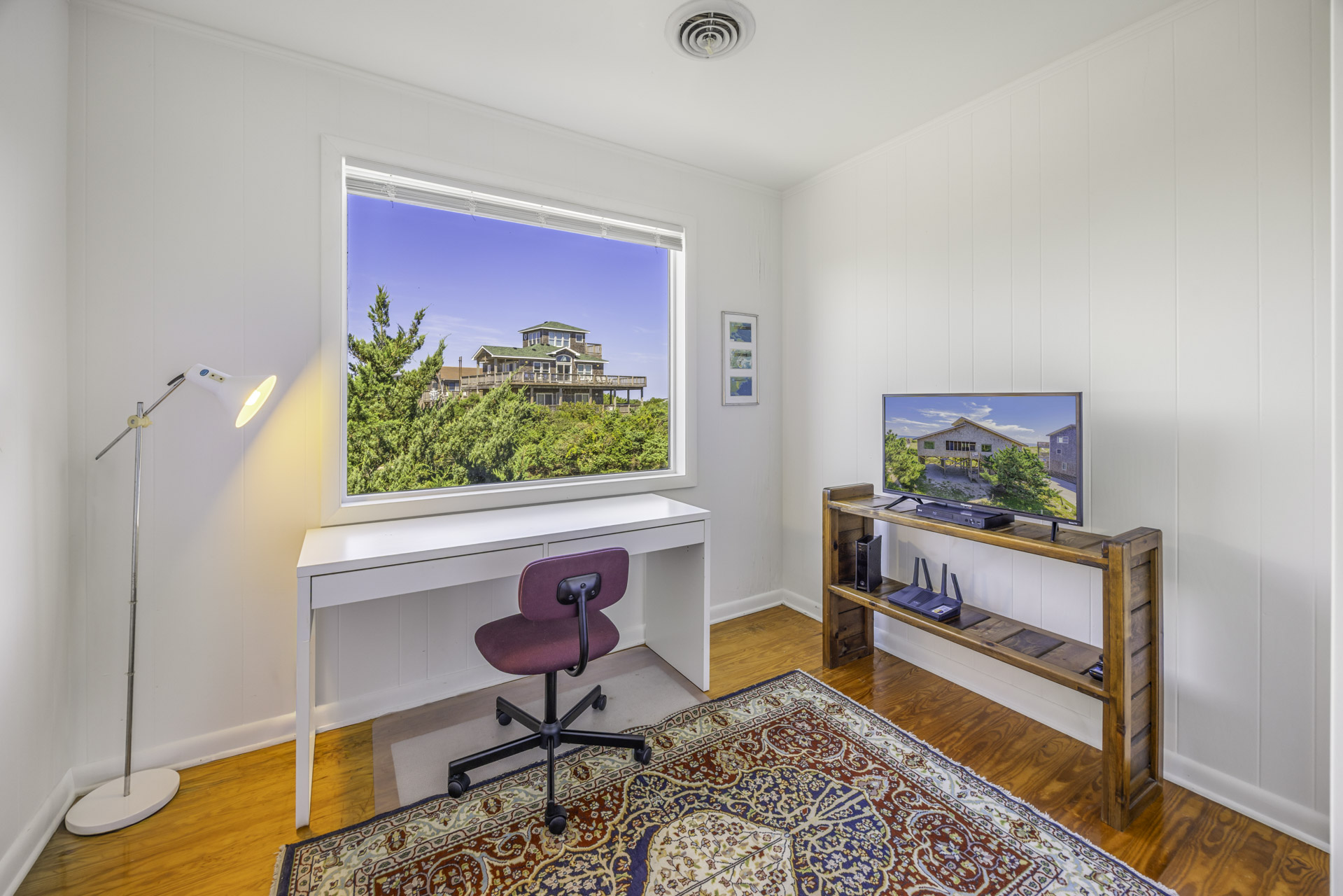 Surf Or Sound Realty 1097 Harmona Office