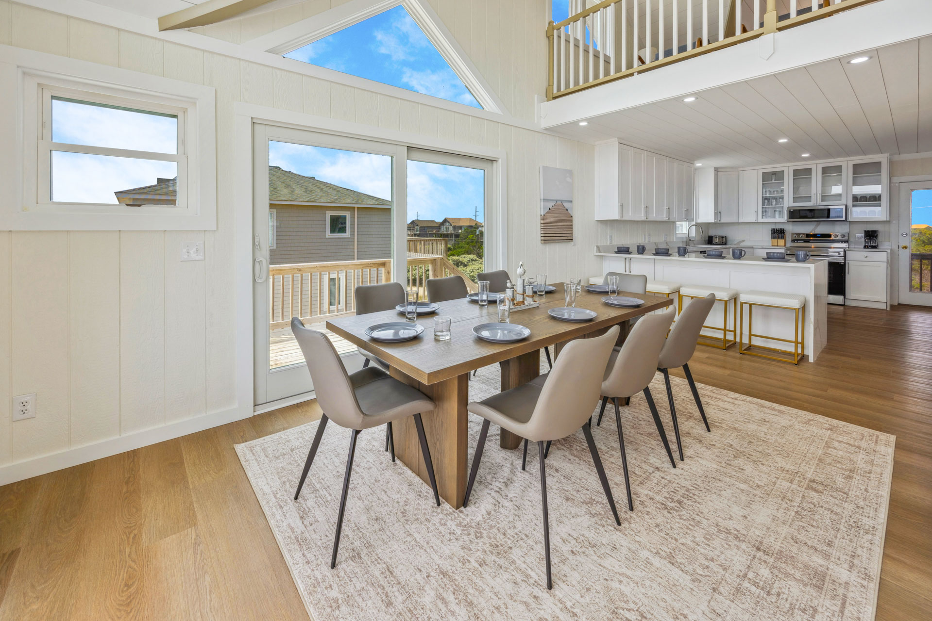 Surf Or Sound Realty 1214 Dream Gables Dining Area 4