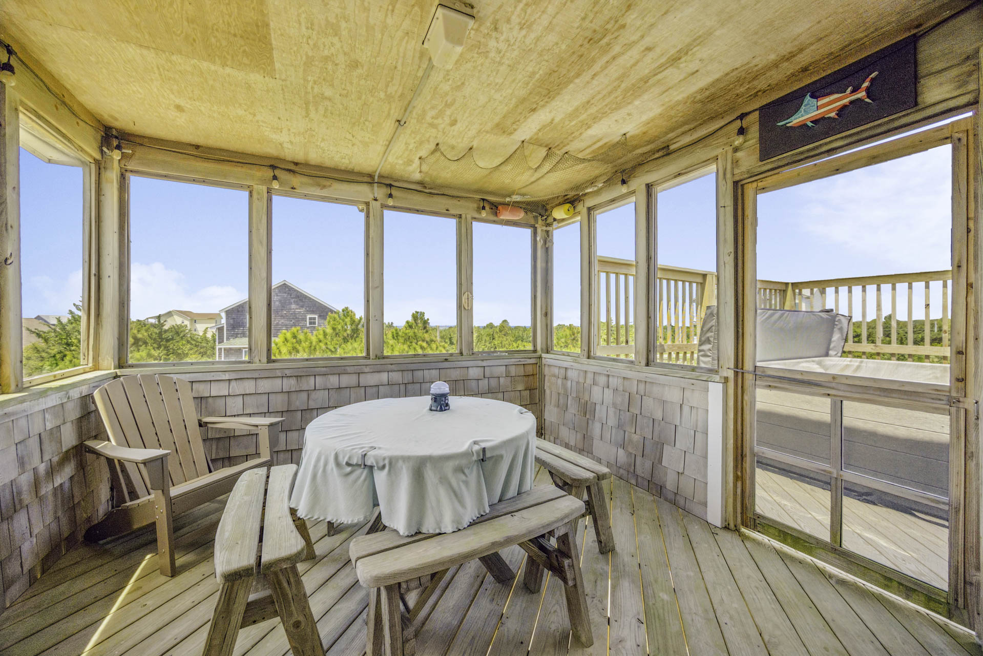 Surf Or Sound Realty 1244 Lokey Livin Screened Porch