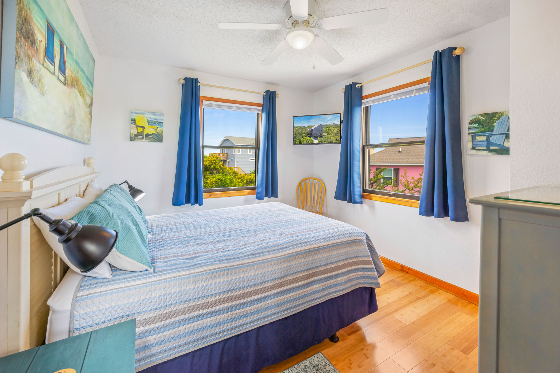 Surf Or Sound Realty 194 Askin Cottage Bedroom 1 2