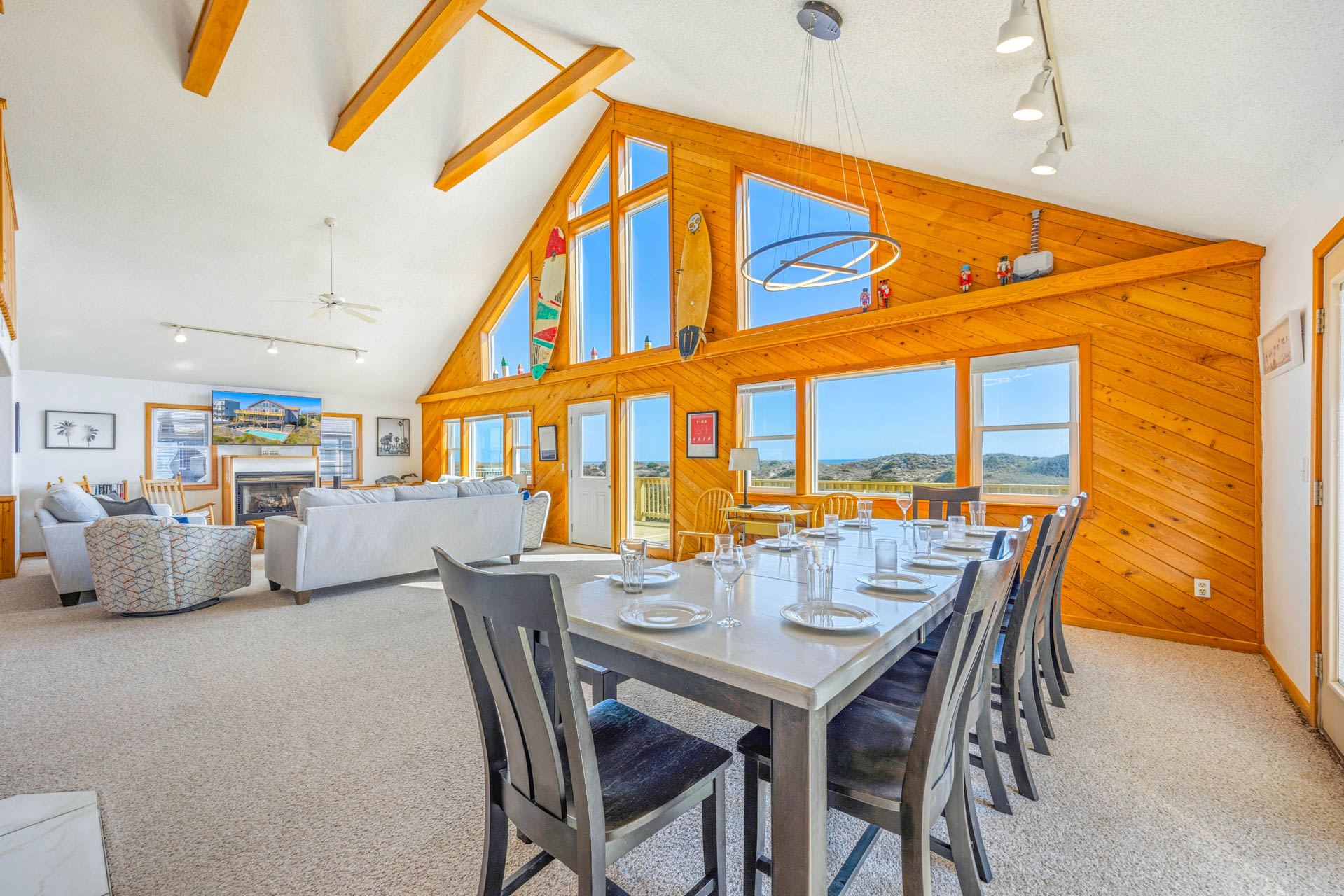 Surf Or Sound Realty 1041 Big Wednesday Dining Area 3
